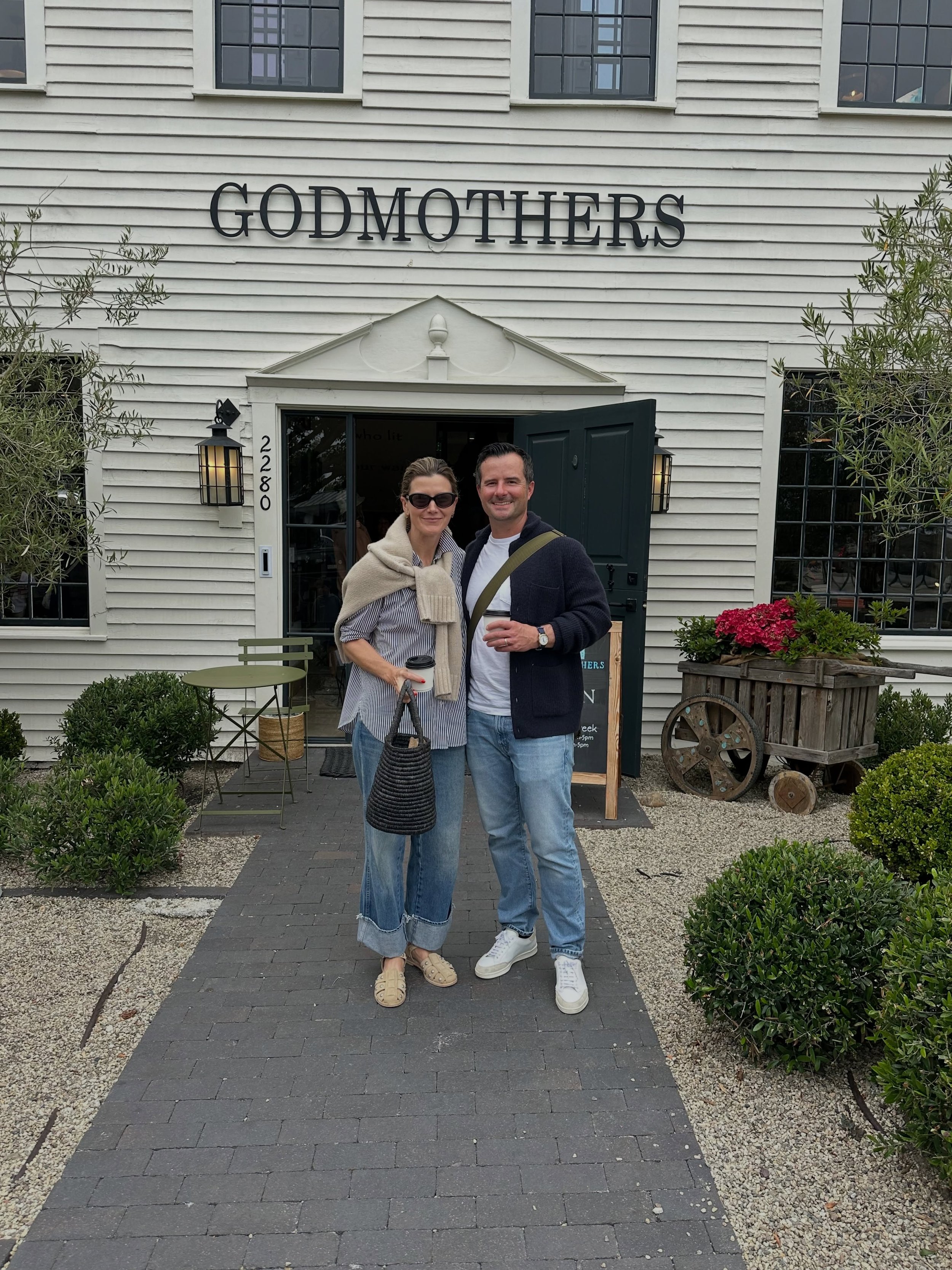 So much to celebrate lately&hellip;

1. @peteoswald read his newest Childrens book &ldquo;Kindergarten Gets Ready&rdquo; at the beautiful @godmothersbooks 
2. Vincent got to visit old friends in LA for some graduation parties 
3. Auntie Roro came to 