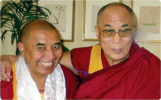 khen-rinpoche-dalai-lama.jpg