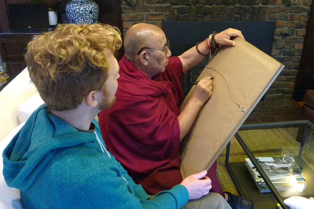 Violinist&KhenRinpoche_3_Smaller.jpg