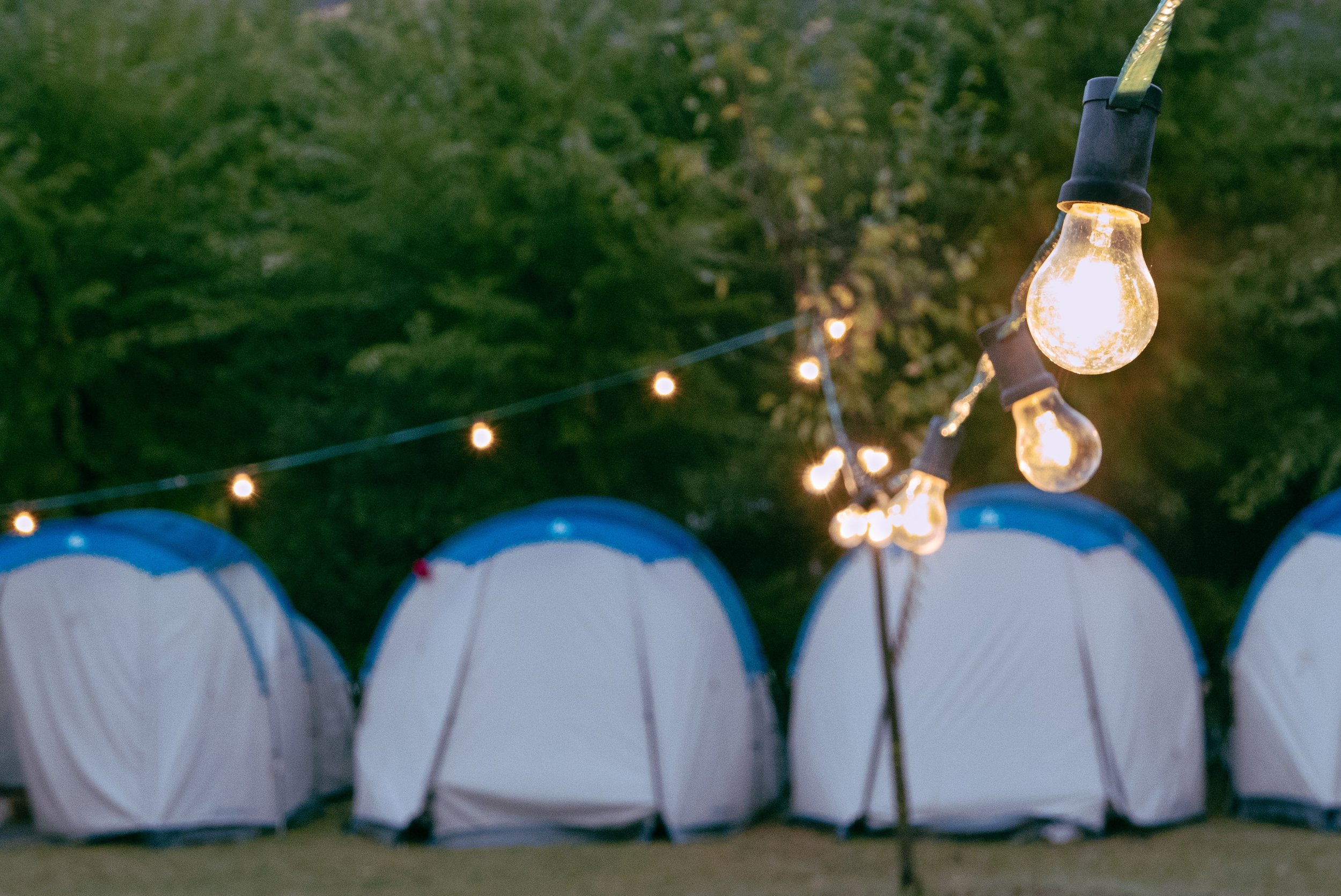 Camping light. Tent Camping Lights. Гирлянда для кемпинга. Лампа для кемпинга на огне. Свет для кемпинга.