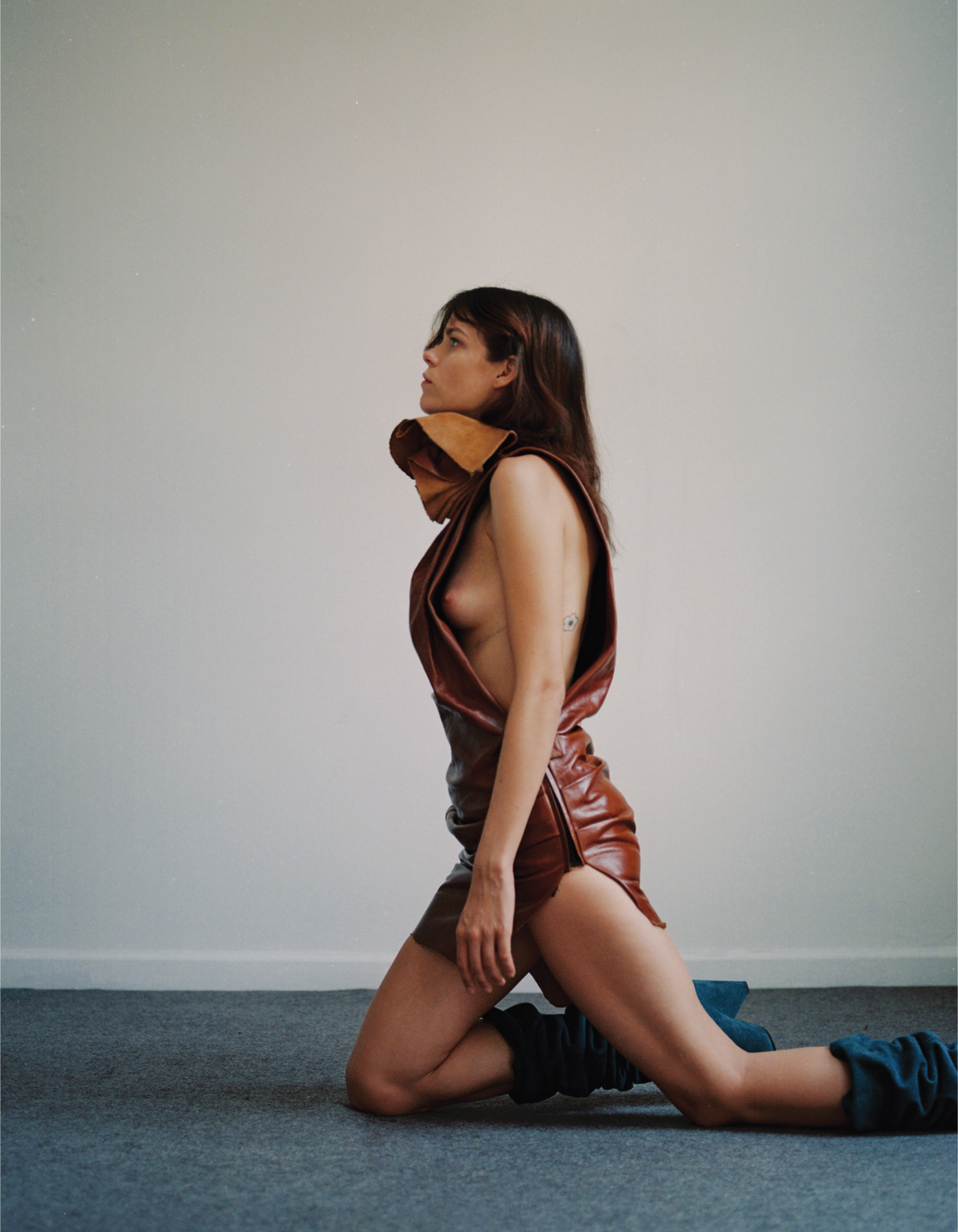 Strike a pose - Saint Laurent ODDA 13 (dragged)_2.jpg