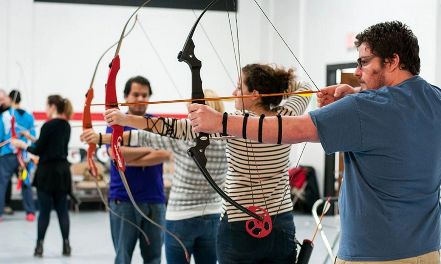 Learn to shoot a bow and arrow in this addicting experience.