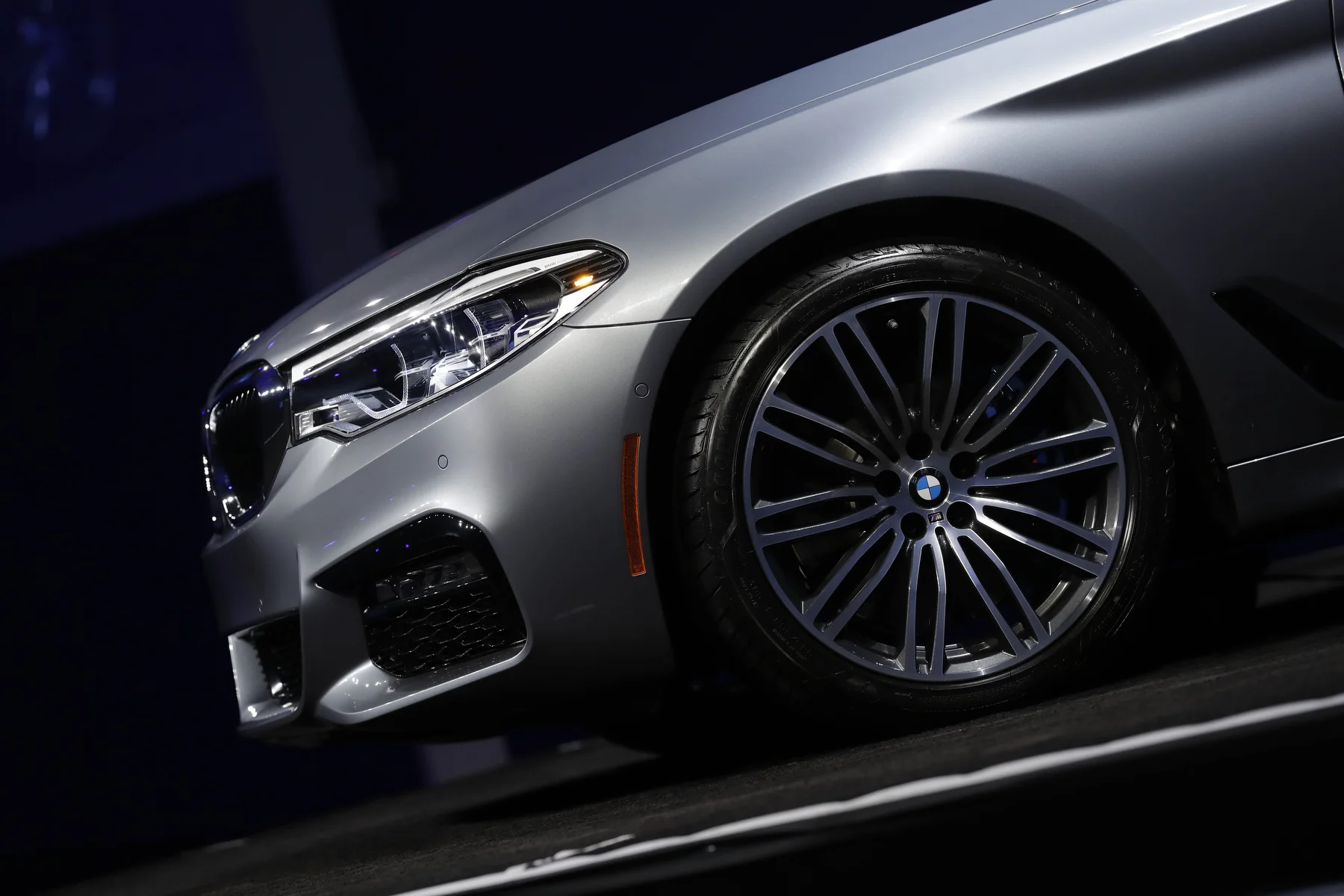 _0597_BMW5REVIEAL.JPG