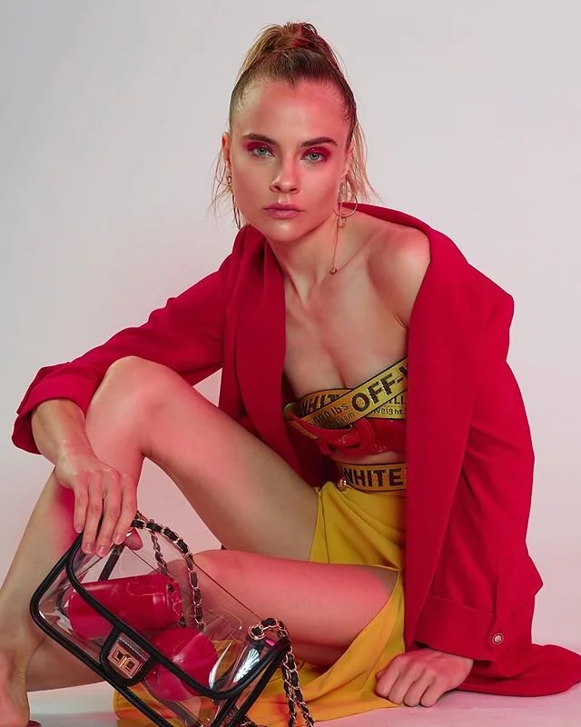 Missing awesome crews like this one 🍒
⠀⠀
➖ t h e  c r e w ➖
➰Photographer: @shanbensonstudio
➰Model: @lidia_v
➰Stylist: @krystynkikuestyling
➰MUA: @ferlayne.artistry
➰Styling Assistant: @strawbnn