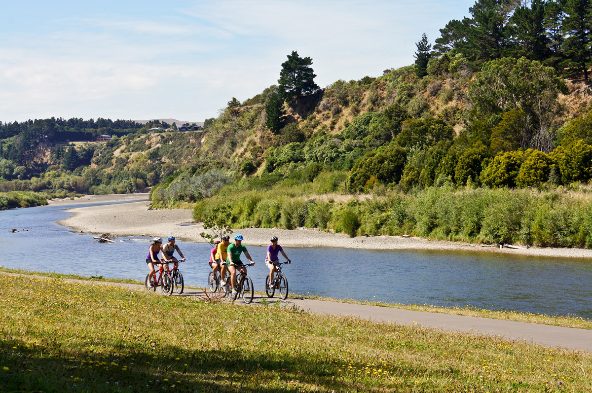 Cycling-Manawatu-River-Pathway.jpg