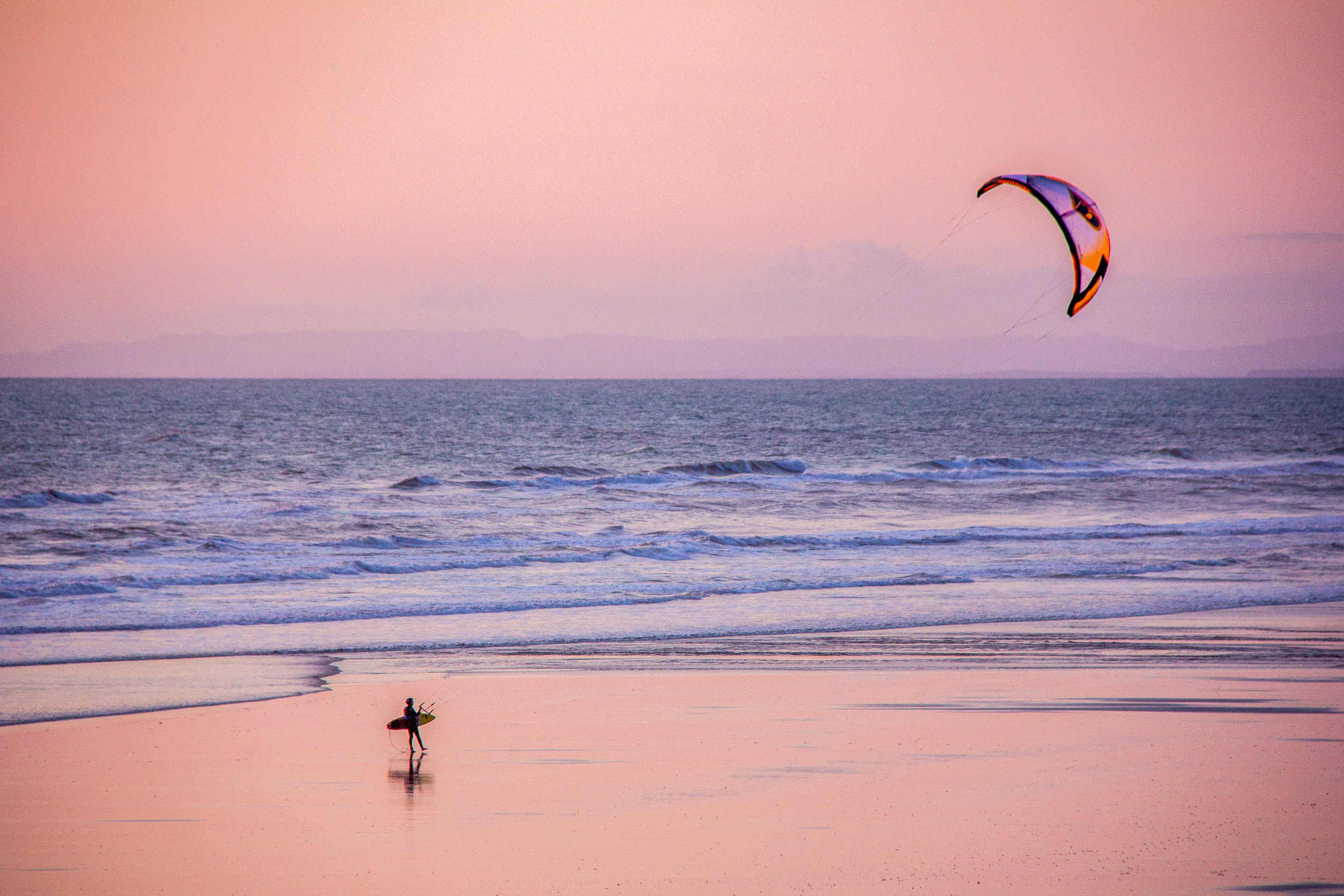 HImatangi-Kite-Surfer-credit-www.ManawatuNZ.co_.nz_.jpg