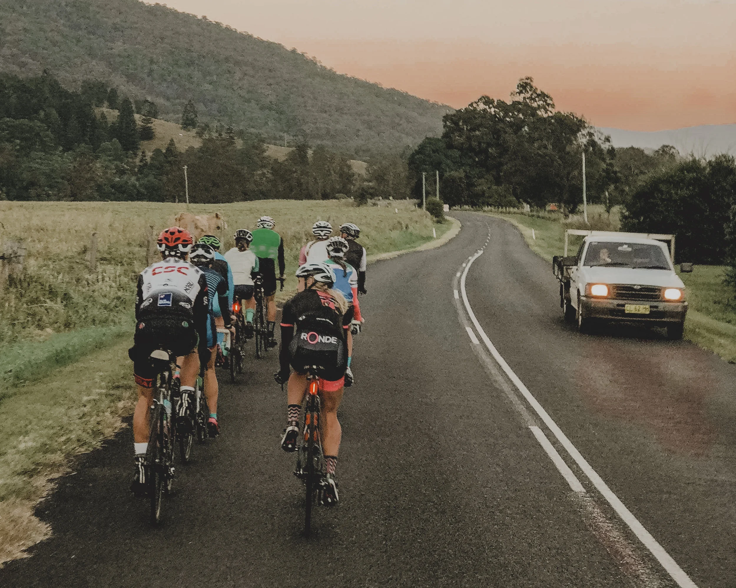 SCENIC RIDES THROUGH THE COUNTRY SIDE AT THE BREAK OF DAWN.