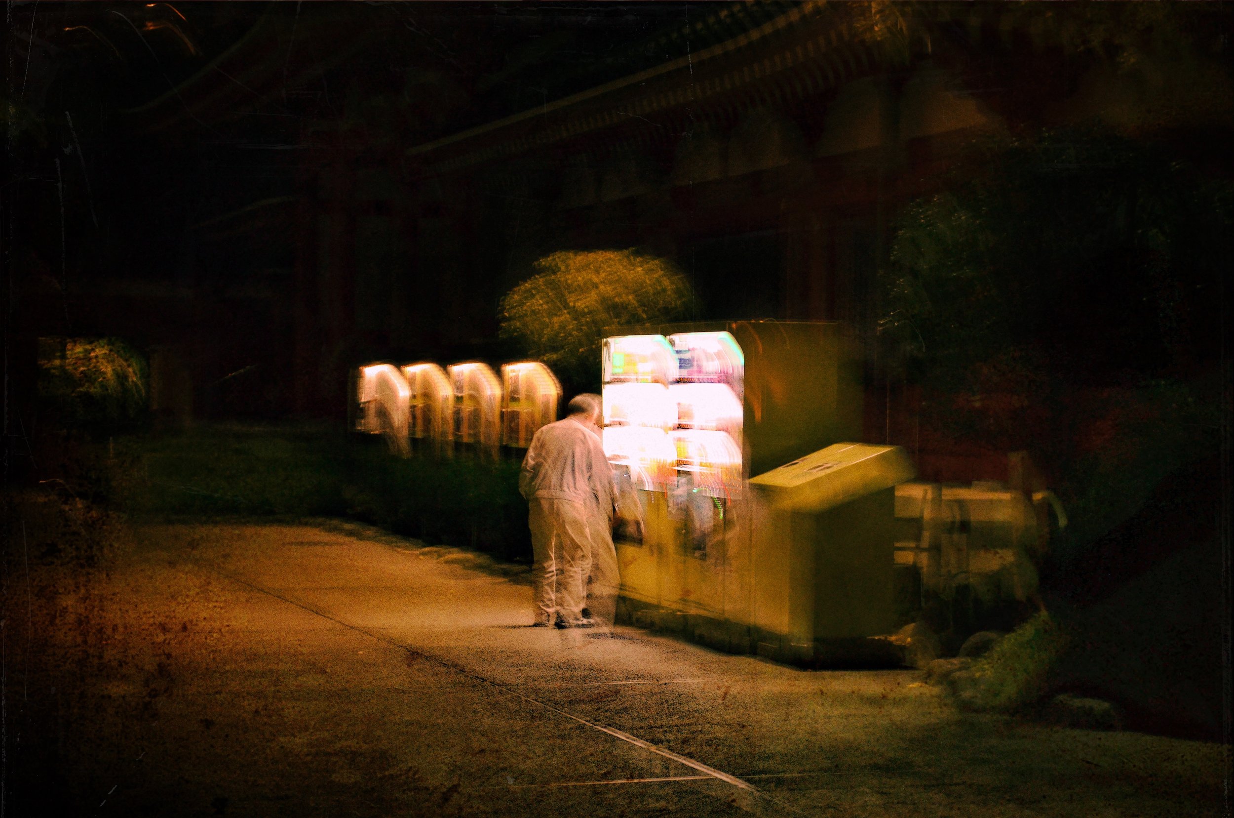 "NIGHTCRAWLING 1"