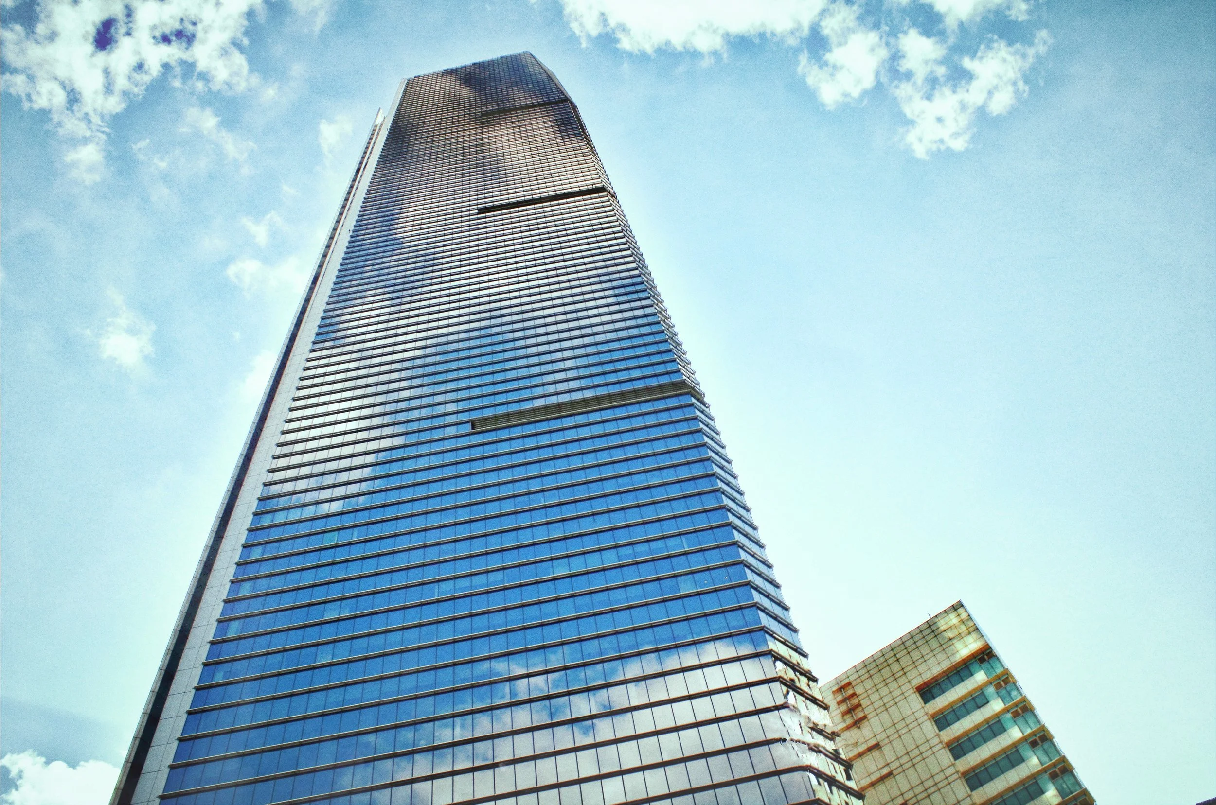 "BUILDING: EDGES"