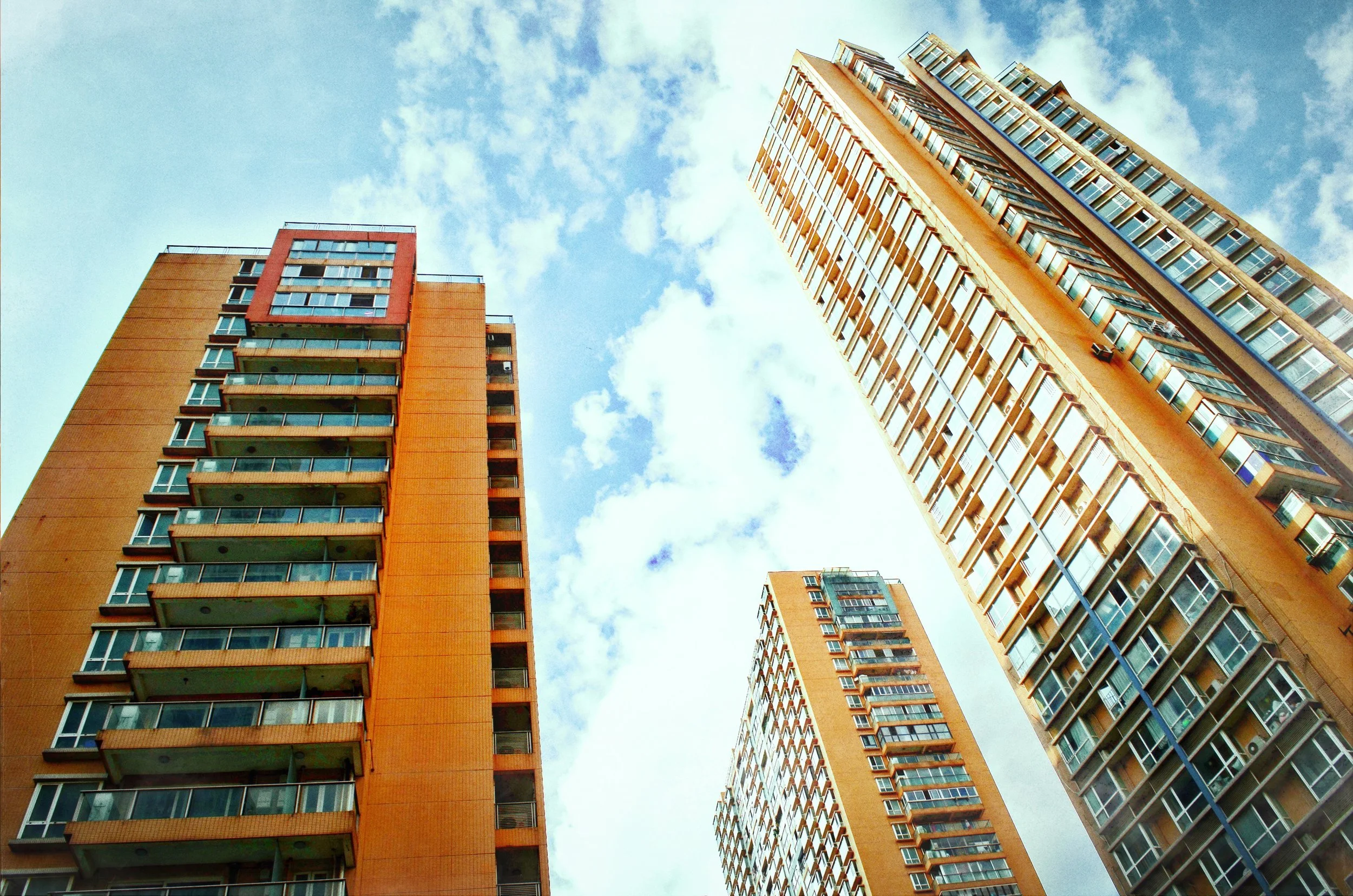 "CLOUD TRAIL ABOVE THE OCCRA BLOCK"