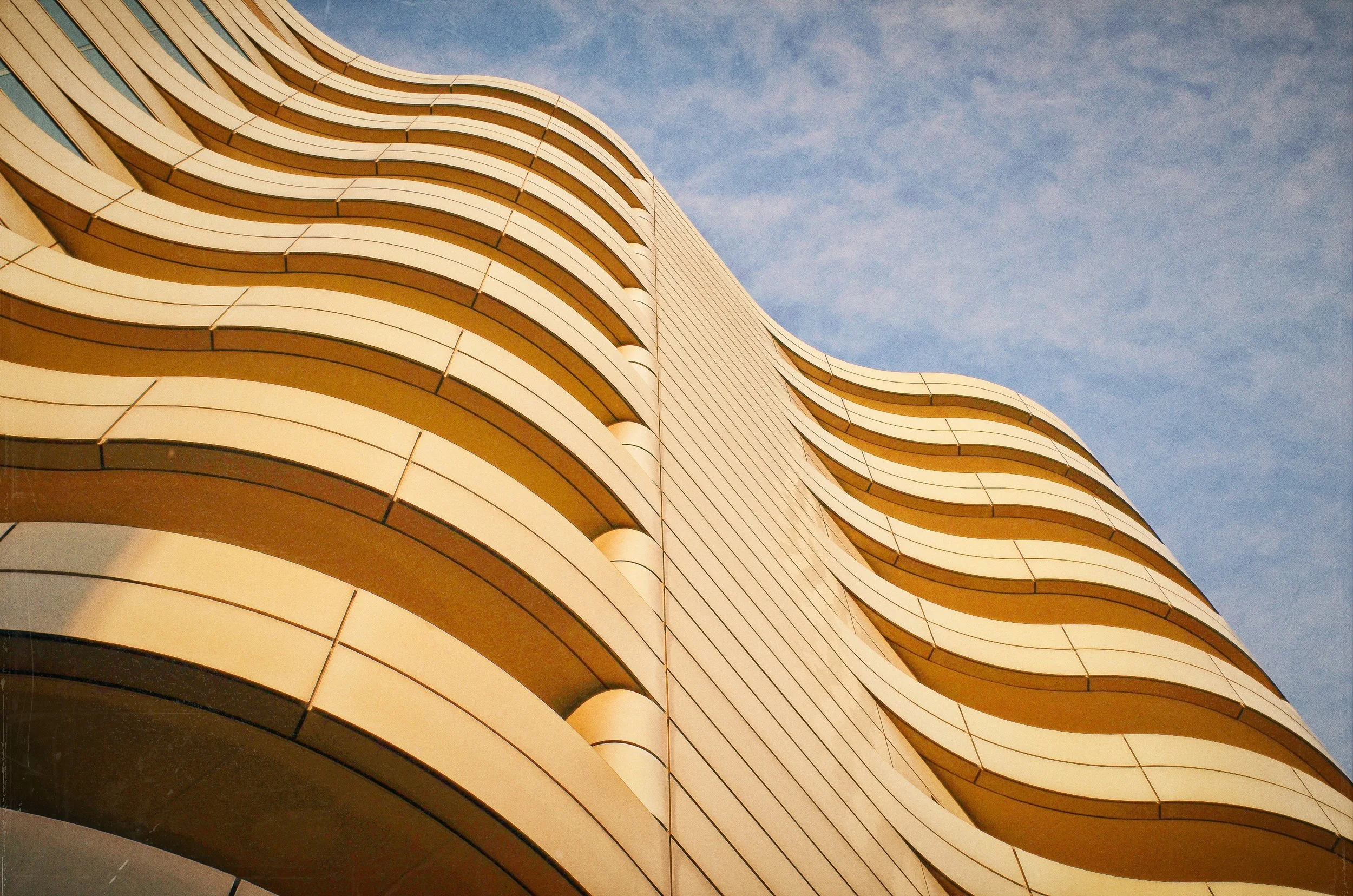 "BUILDING: WAVEY"