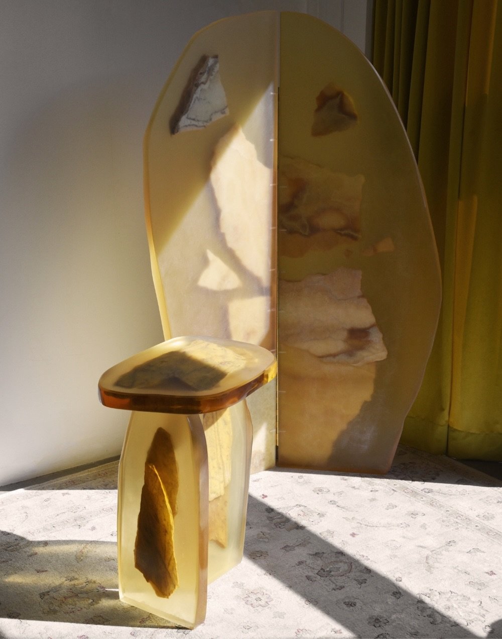 GALERIE PHILIA : &ldquo;HUMAN AFTER ALL&rdquo;

@galerie.philia pr&eacute;sente &agrave; S&eacute;oul Human After All, un group-show d&eacute;di&eacute; &agrave; la sc&egrave;ne contemporaine sud-cor&eacute;enne, en collaboration avec Maison Navie. L