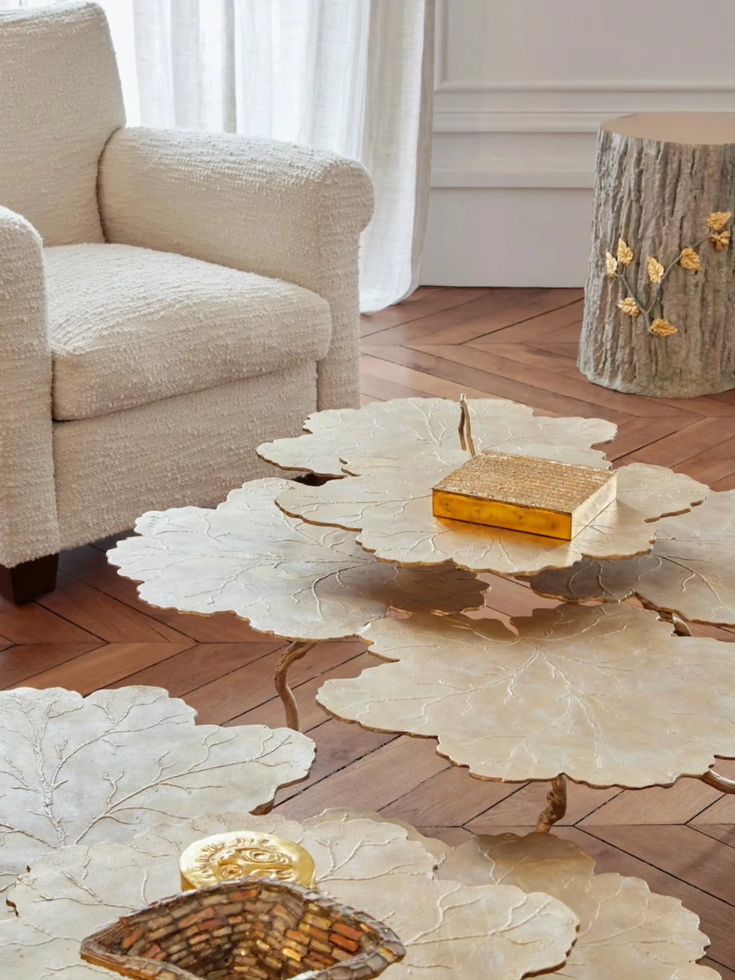 GALERIE CHASTEL-MAR&Eacute;CHAL AU PAD PARIS 2026 🕊✨️

&Agrave; l&rsquo;occasion de la 28e &eacute;dition du PAD Paris, la @galeriechastelmarechal consacre une exposition &agrave; @joyderohanchabot, en r&eacute;sonance avec la parution de sa monogra