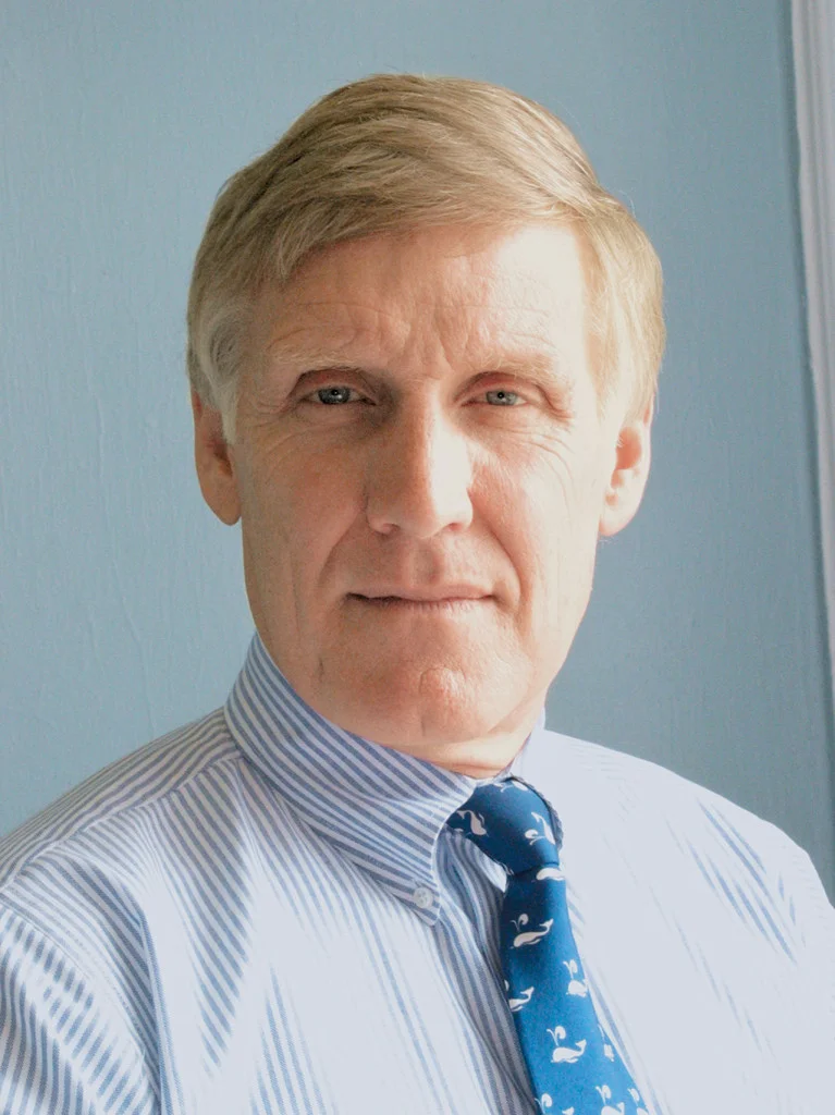 Douglas Foy