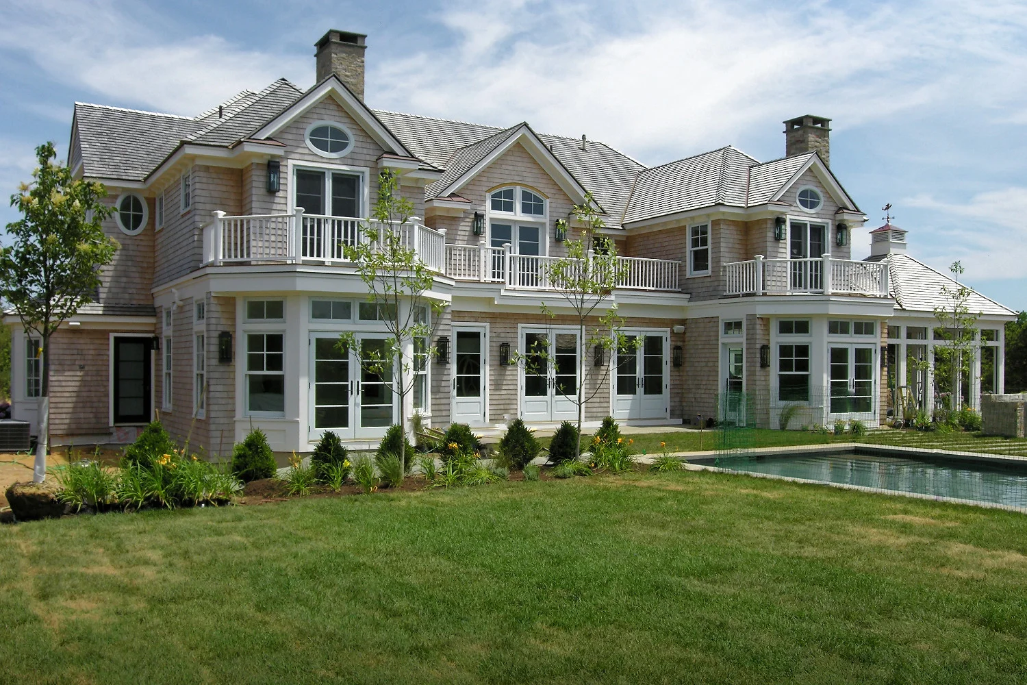 thorstudios_edgartown_rear1_1500.jpg