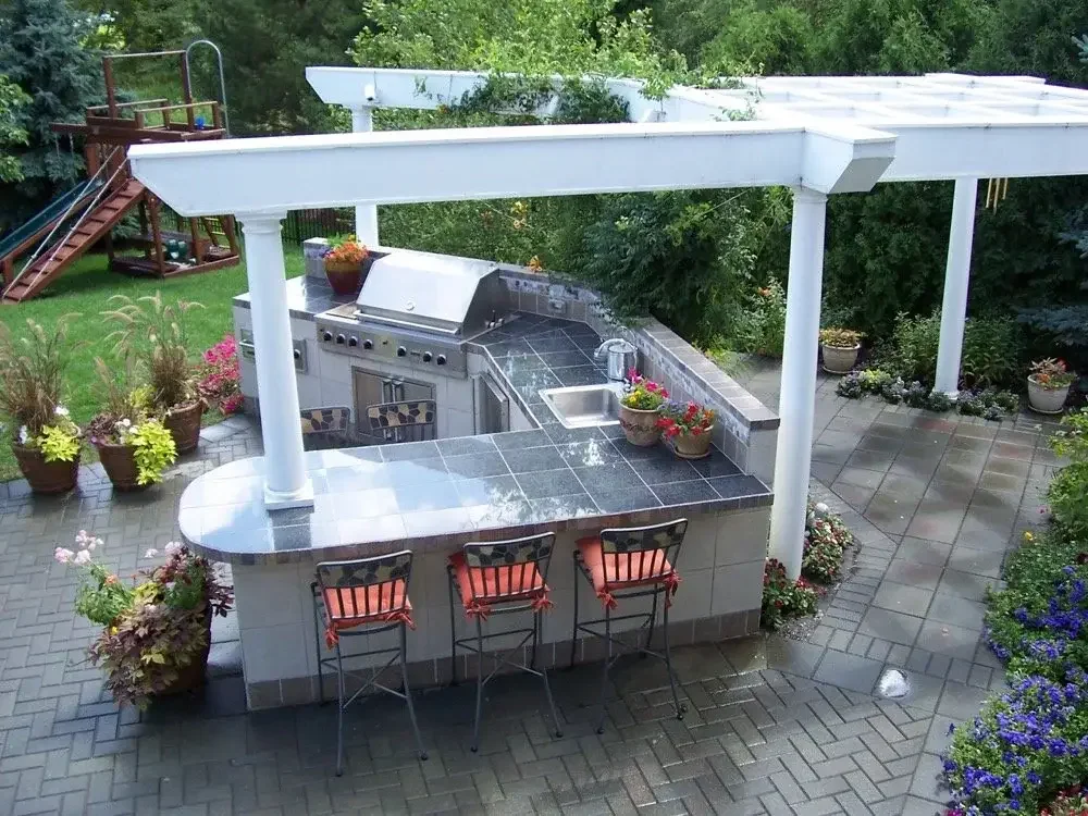 Pergola over outdoor kitchen by Green View in Springfield, Illinois