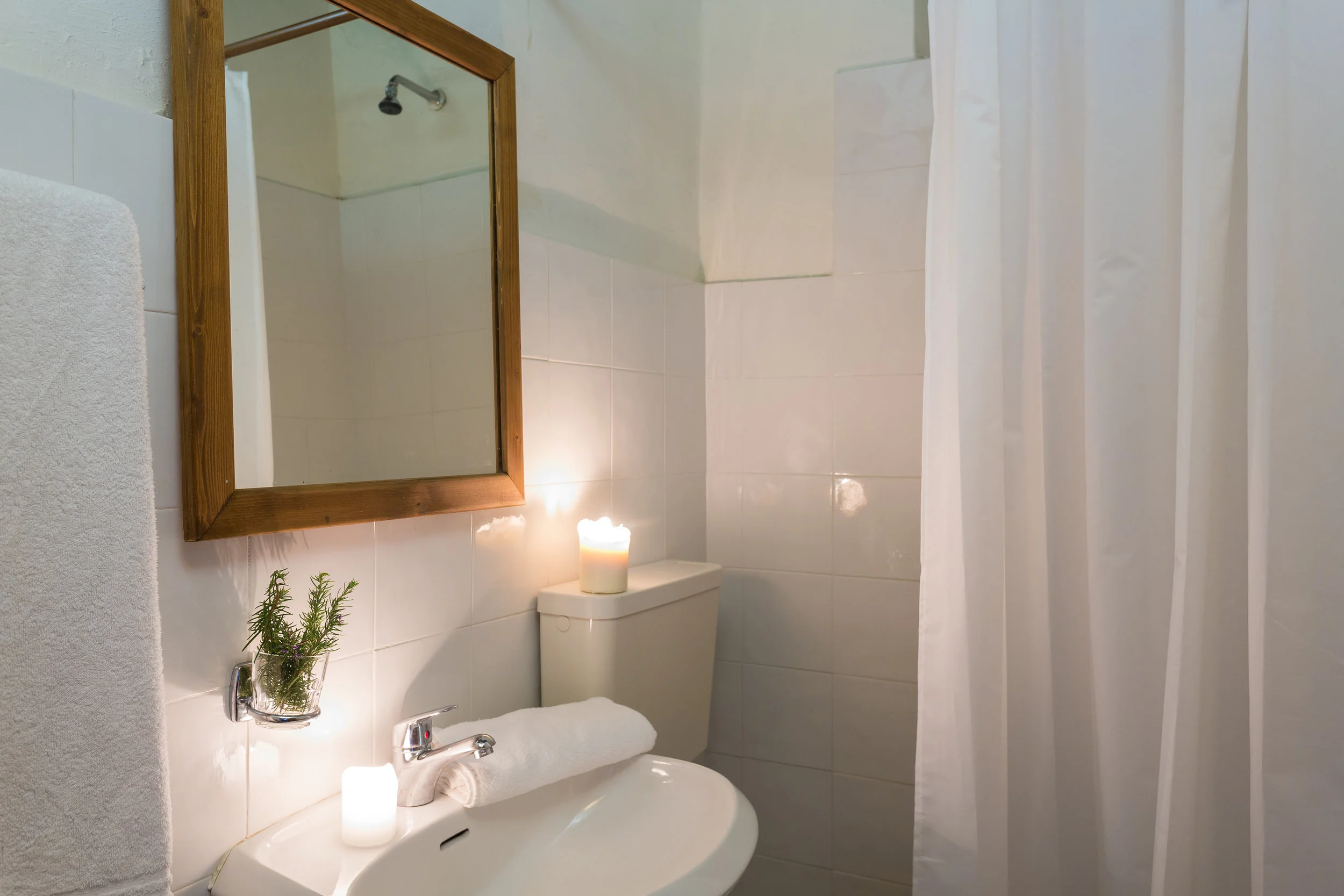 Castello 19 Bathroom