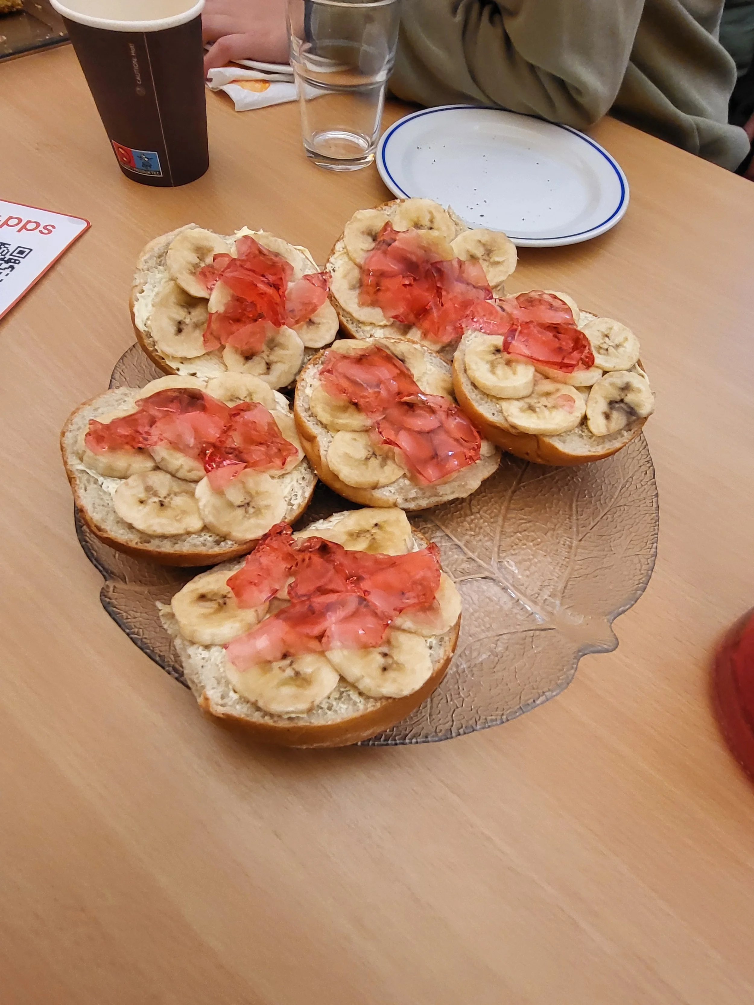 Påskebasar i Grendahuset fredag 3.april kl 15.30!