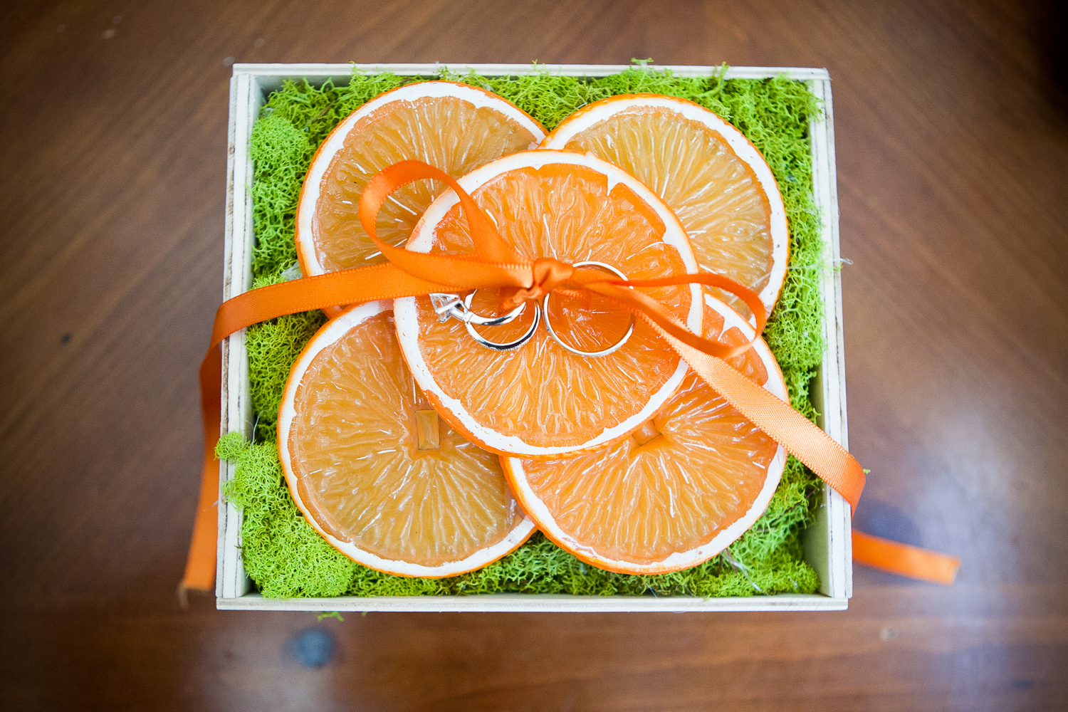  Florida orange-themed wedding at Paradise Cove, Orlando 