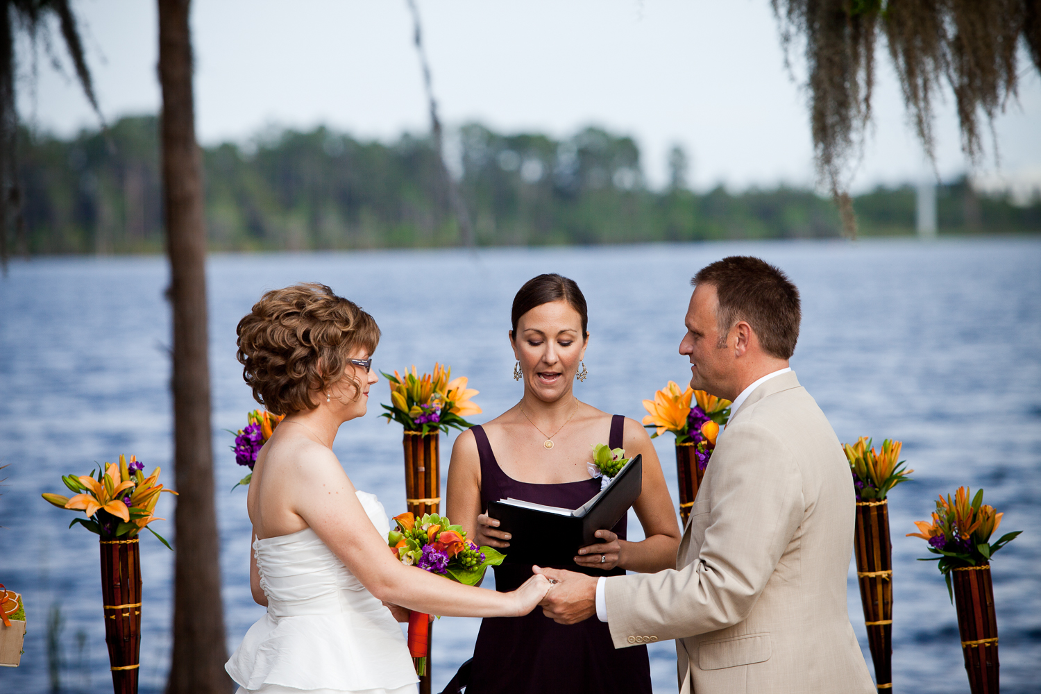  Florida orange-themed wedding at Paradise Cove, Orlando 