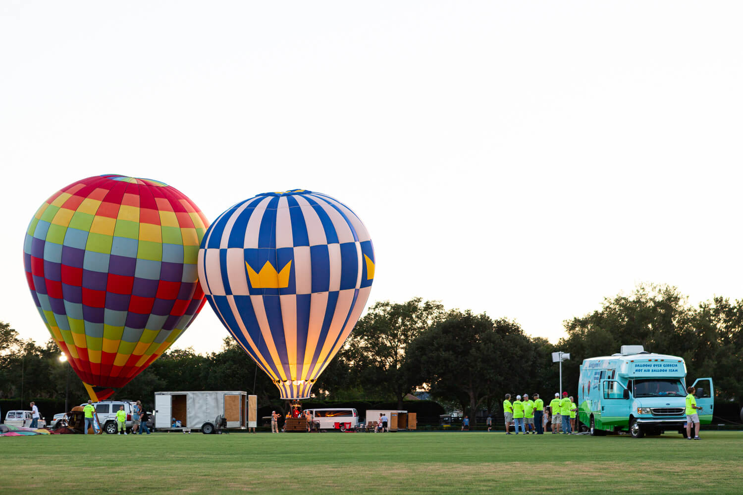  hot air balloon and balloon glow photos from the 2019 Villages Polo Club Hot Air Balloon Festival 