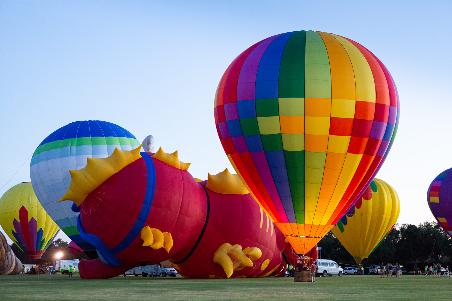  hot air balloon and balloon glow photos from the 2019 Villages Polo Club Hot Air Balloon Festival 