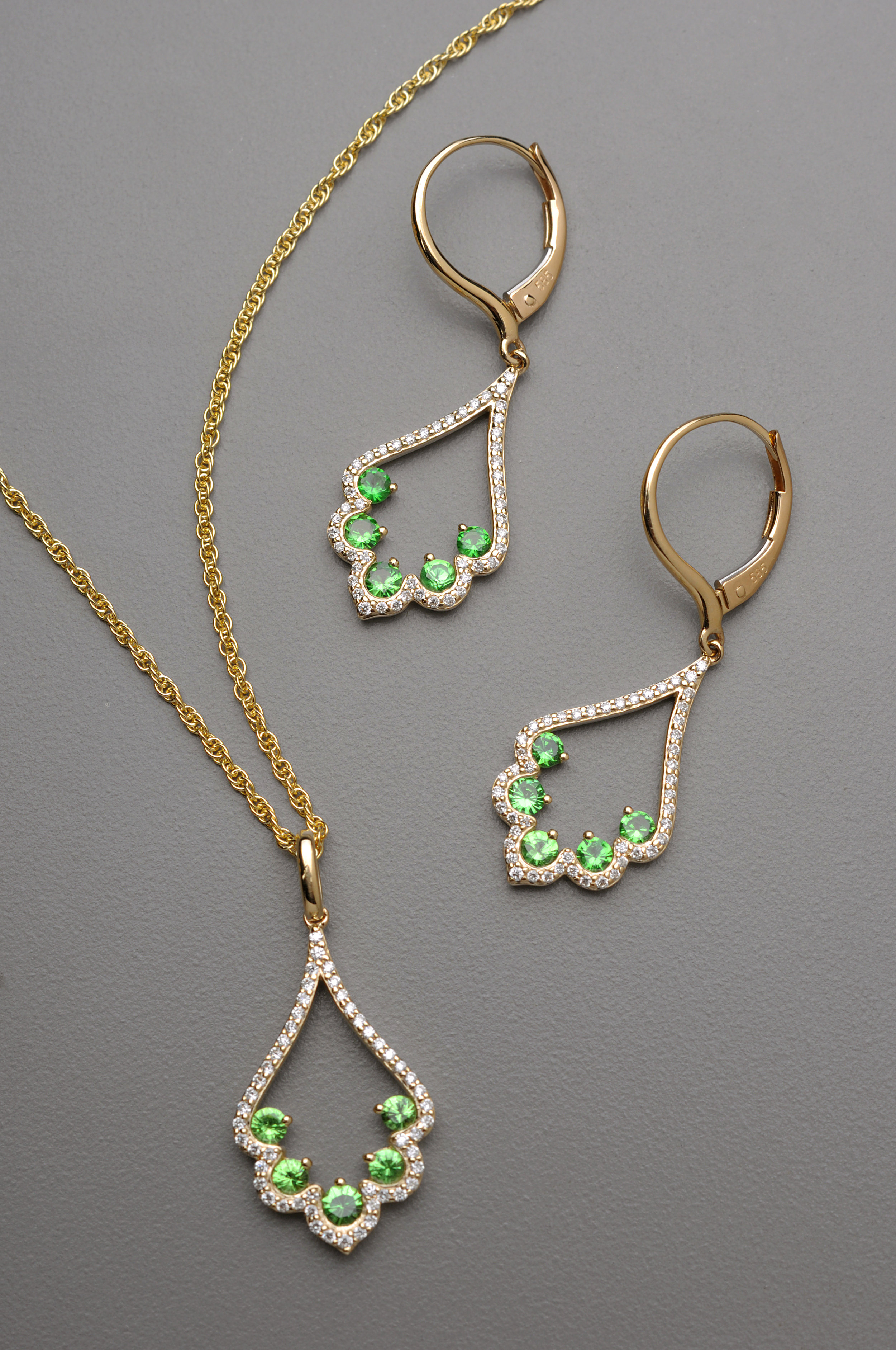 Tsavorite Pendant and Earrings