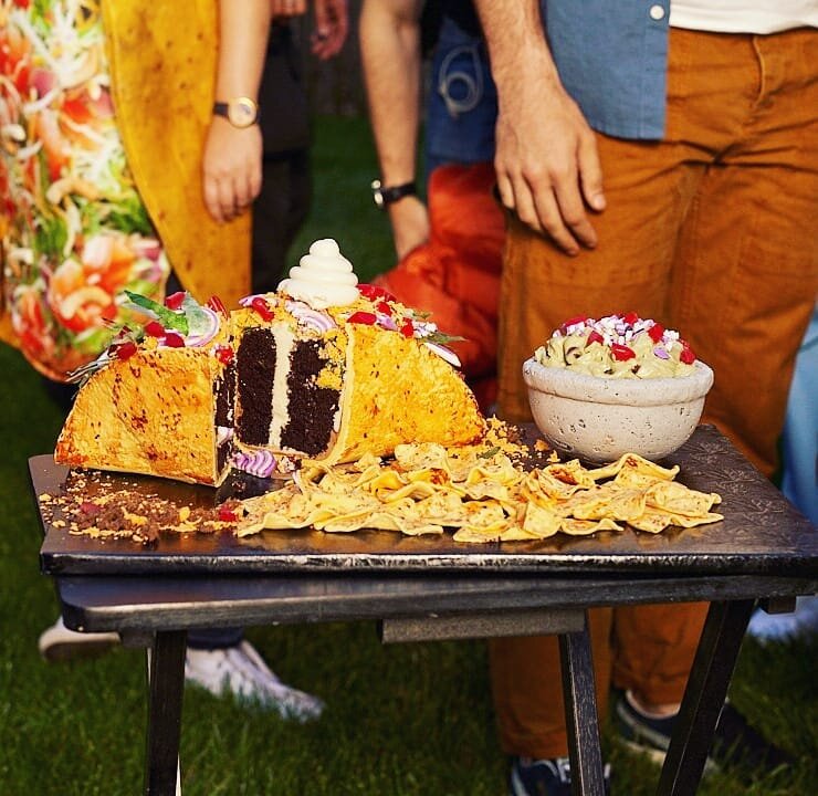 🔪🔪🔪
@circadianpictures
@michaelscottklein #tacocake #taco #foodrealism #foodcake #cakecutting #realisticcake #realism #handsculpted #handpainted #edibleart #cakeart #cakeartist #cakeboss #cakestyling #cakelove #cakesofig #cakecakecakecake #nj #nyc