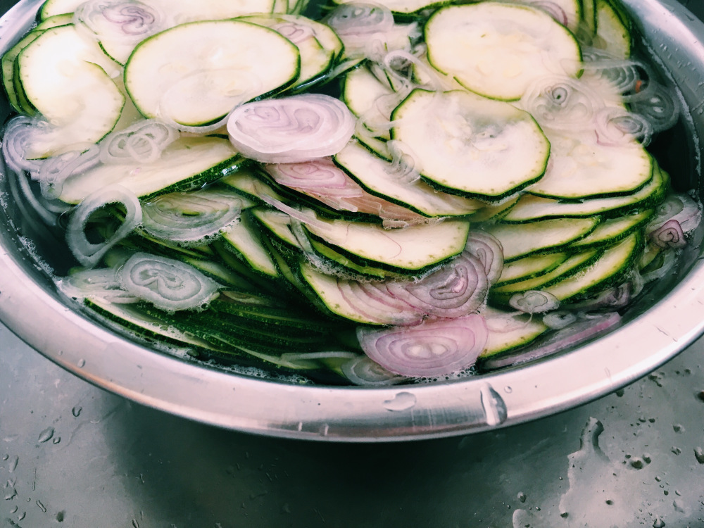 pickled courgette
