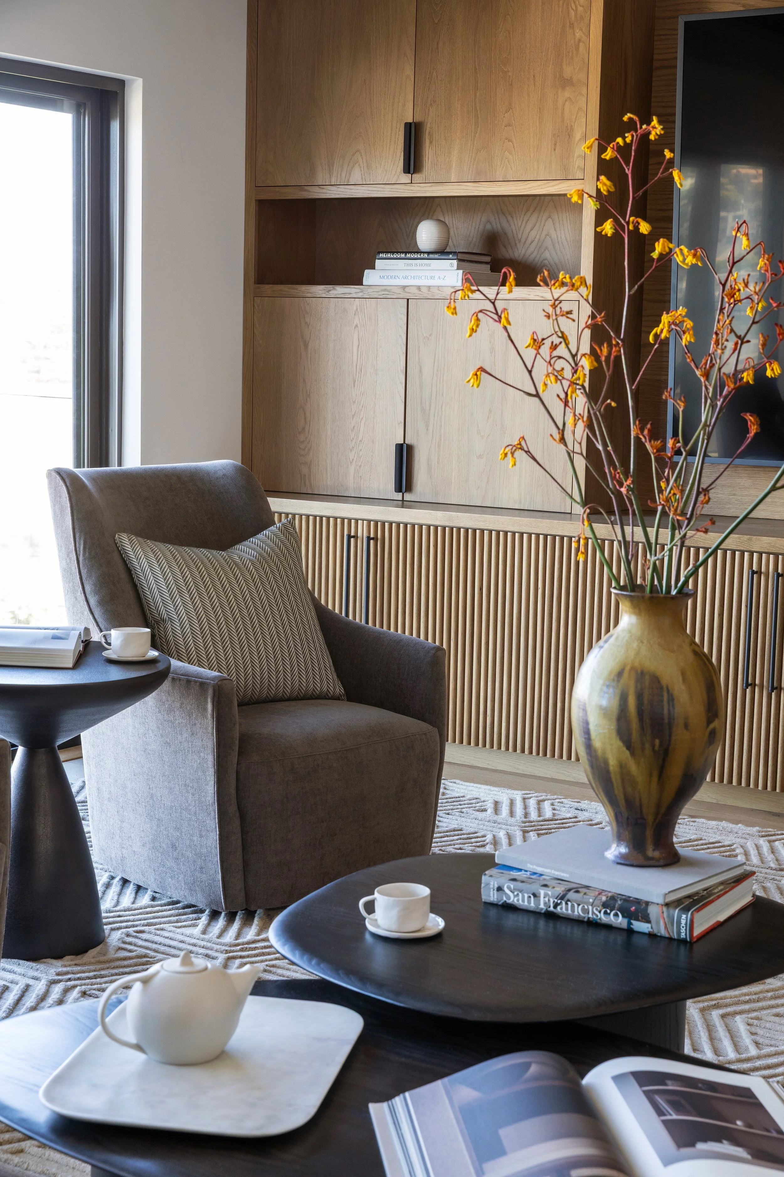berkeley-modern-living-room-walnut-built-ins-lane-mcnab-interiors.jpeg