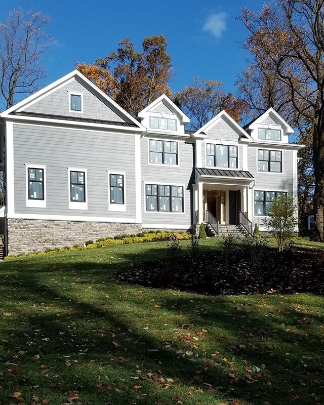 #Update: Fall is for sure showing it&rsquo;s true colors at our Highgate property in Chatham! Finishing up laying down sod &amp; so excited to see the finish product! Our builders work relentlessly to make sure your home is your dream come true. Clic