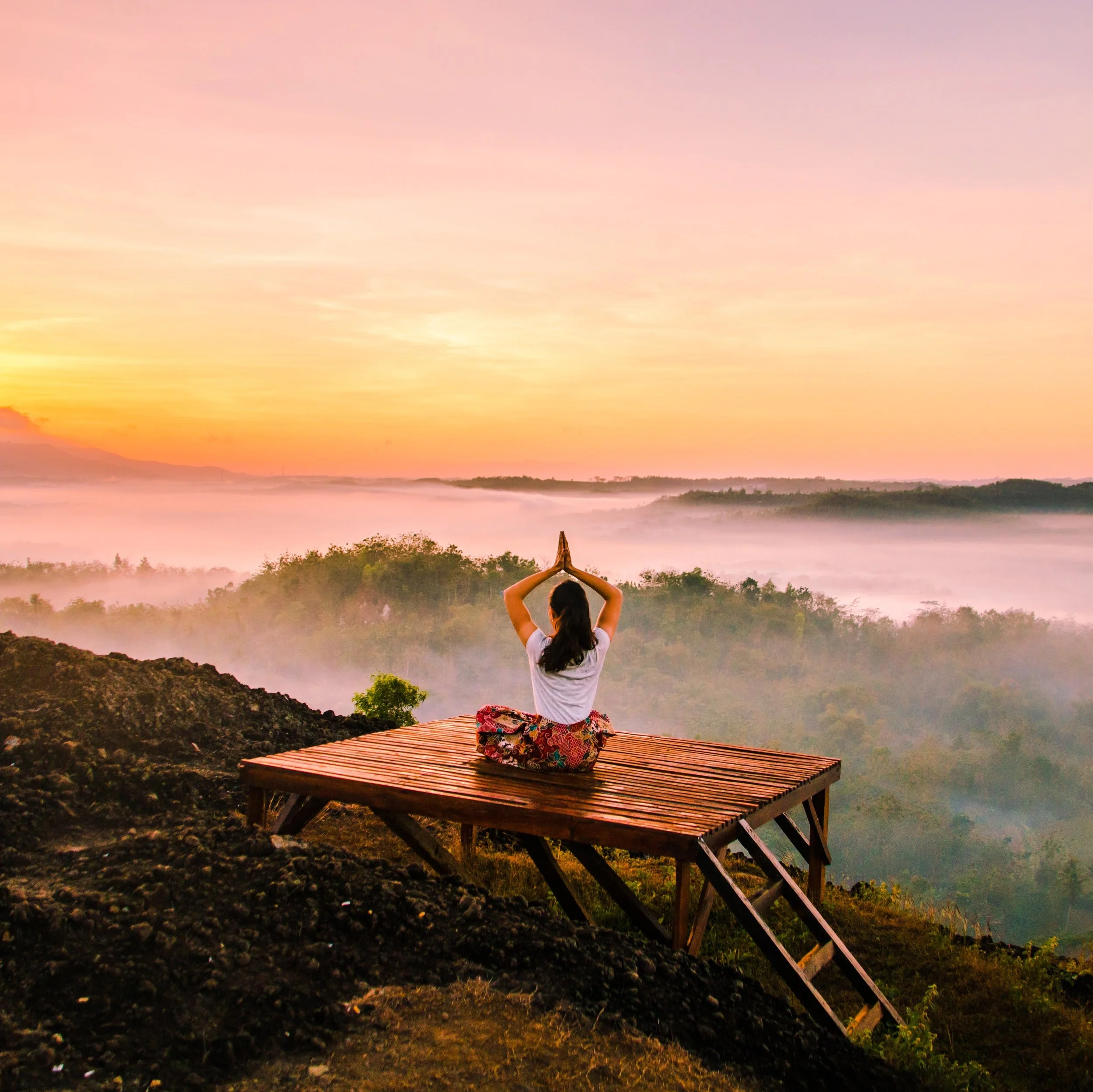 body-clouds-early-morning-823694.jpg