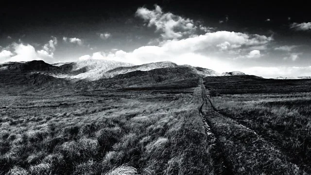 Episode 2 From the depths of an ancient stone mine dug deep into a mountainside, to the remains of a World War II plane crash site 600m above sea level, Cormac continues his journey in the wild Bluestack Mountains of Donegal.