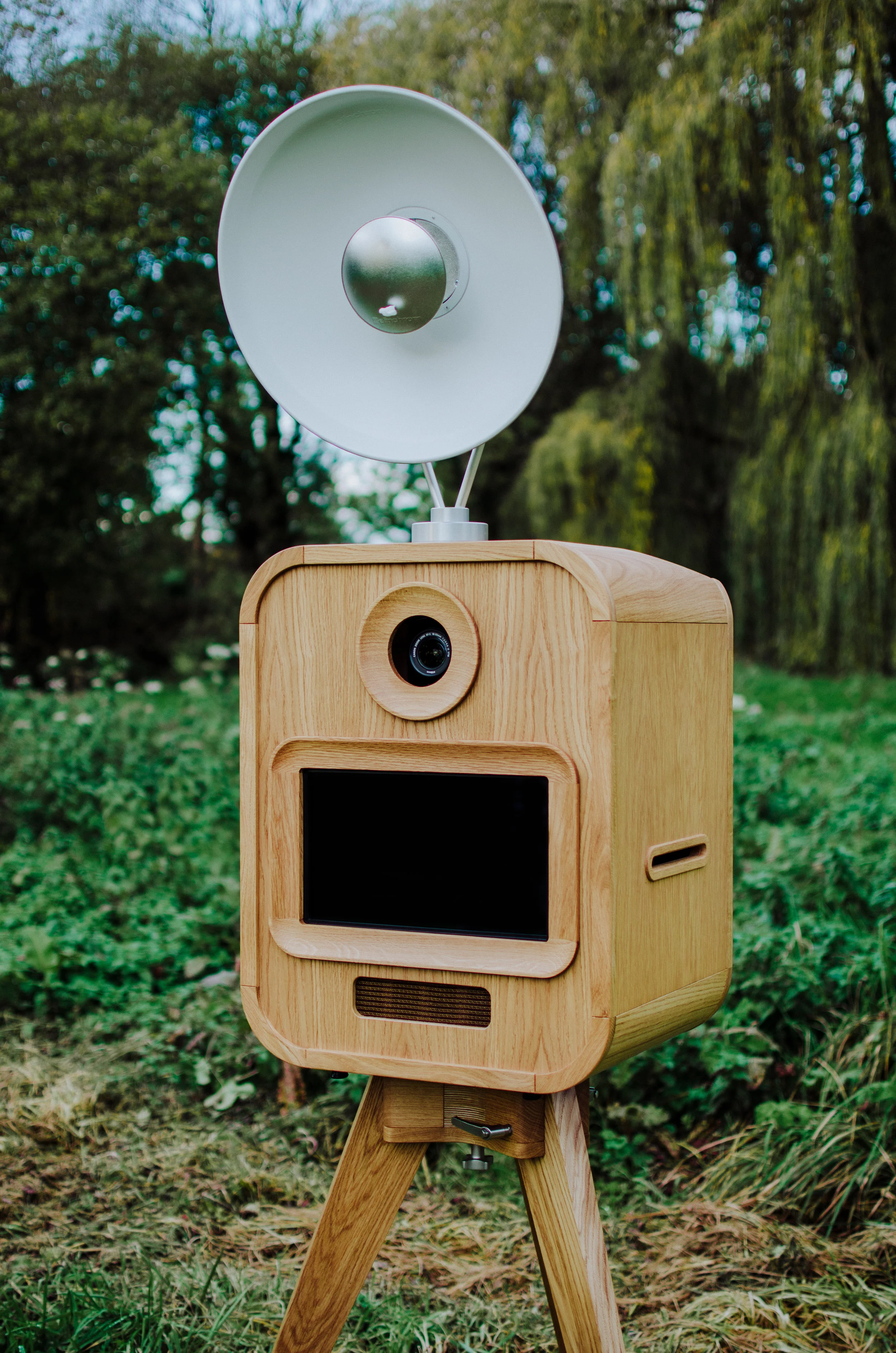 Made You Look luxury open air photo booth worcestershire west midlands big mid side font view