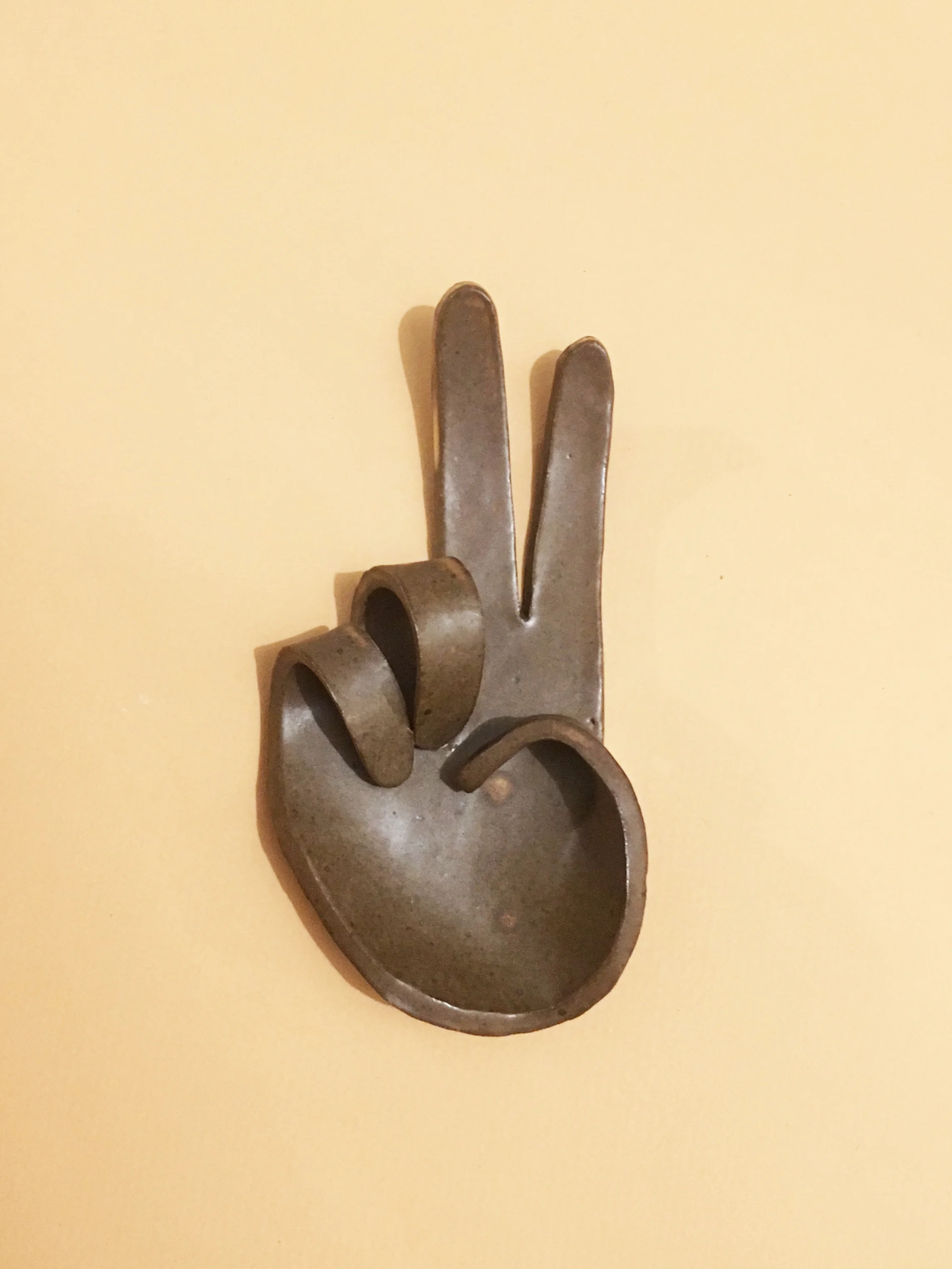 PEACE SIGN, BURNT BANANA