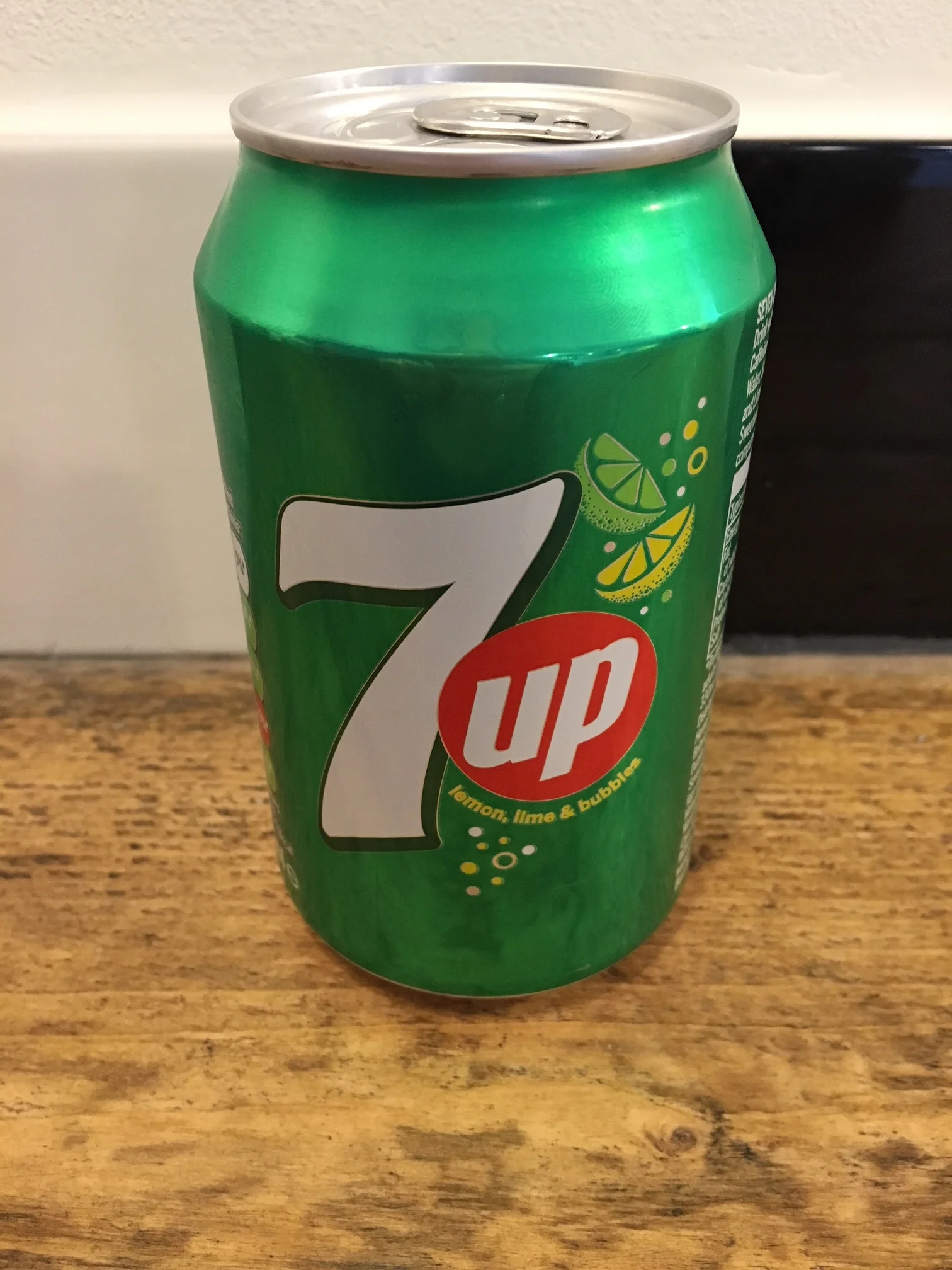 7UP.JPG