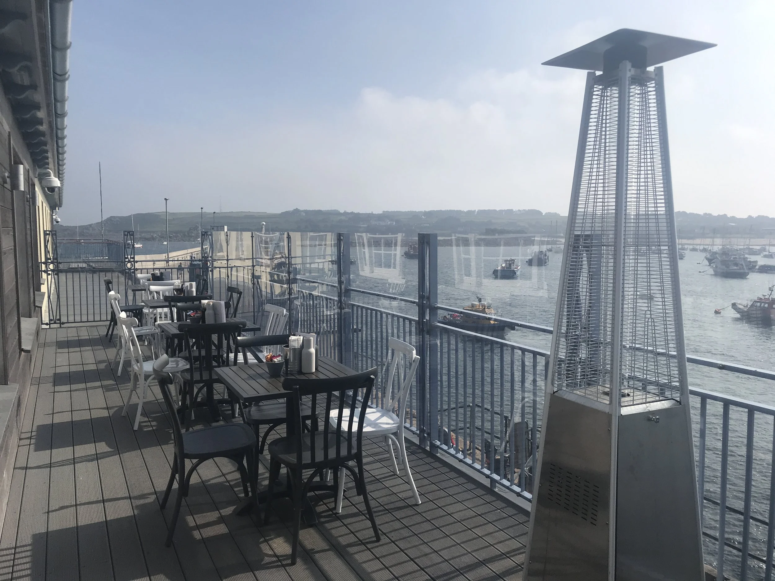 Lunch Time @ onthequayios