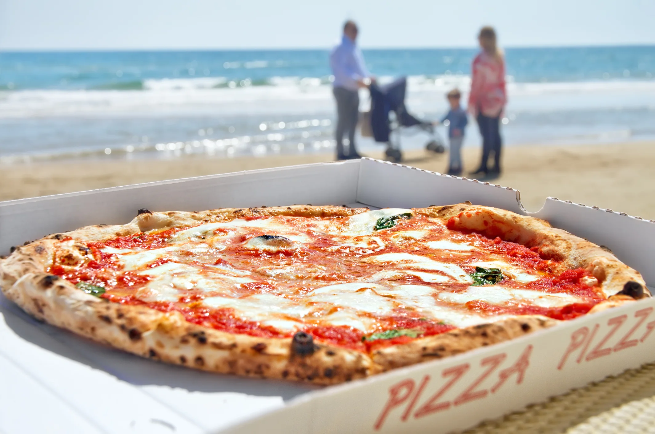 Takeaway pizzas tonight! Recommend calling early! @onthequayios