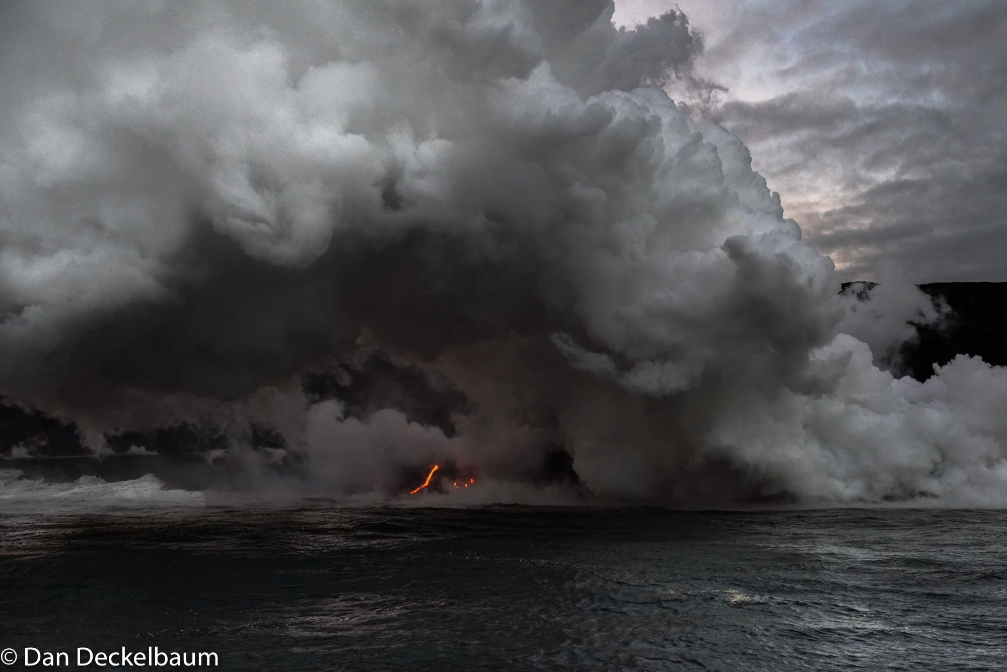 hawaii2017oceanlava-1-5.jpg