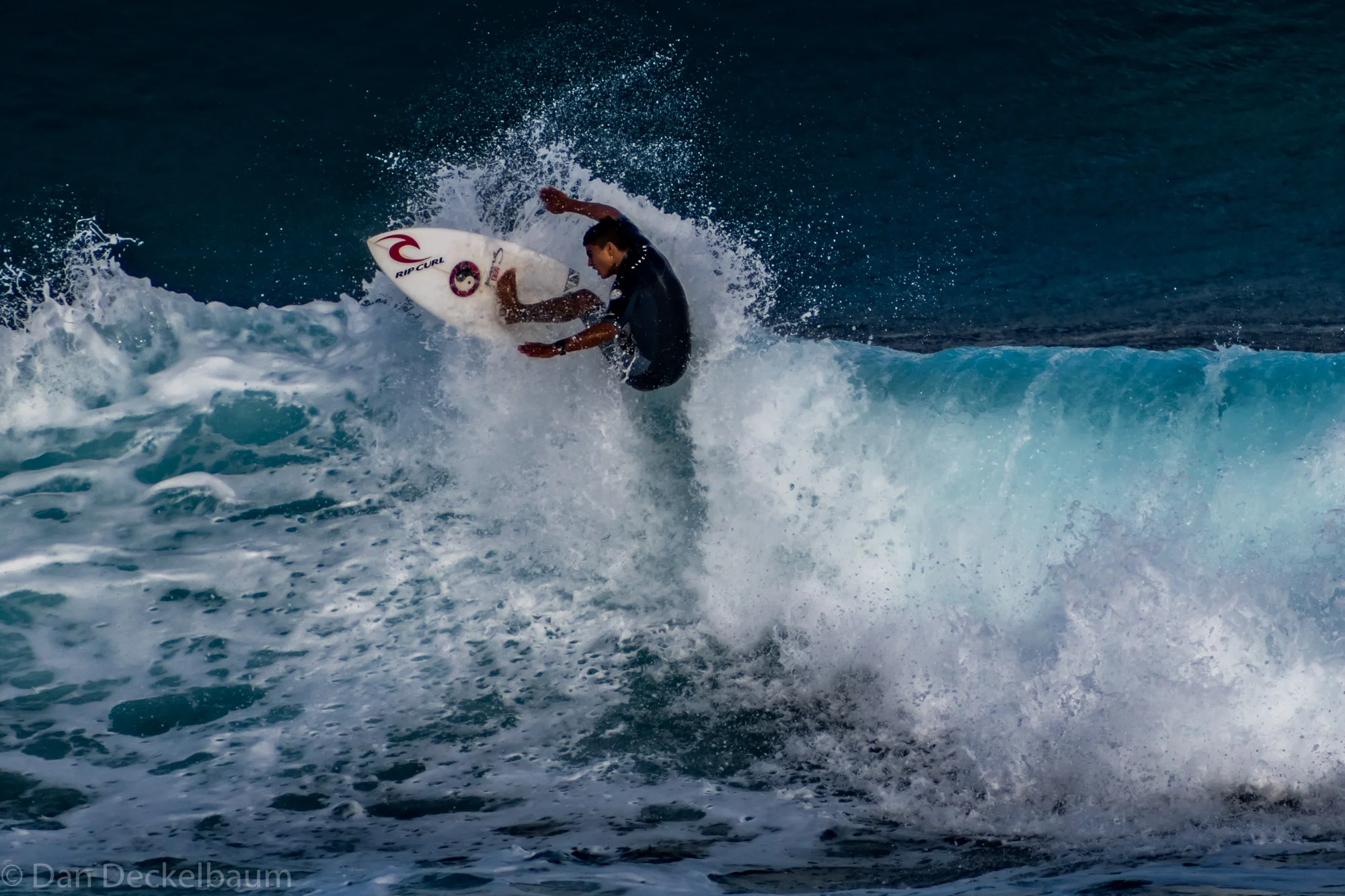 Hookipa surfing Dec 2017-156.jpg