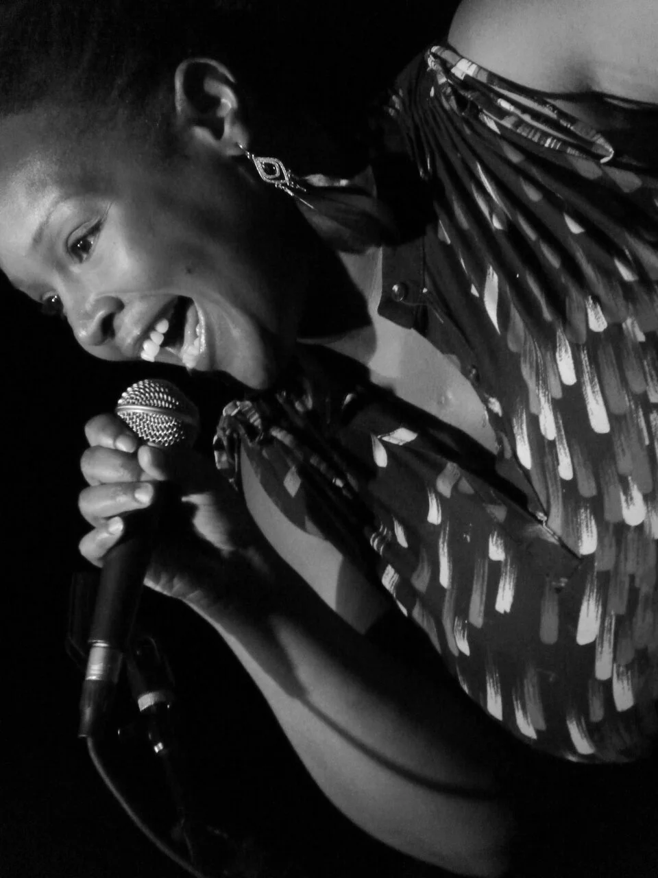 00-Shine-bw-kindiefest.jpg