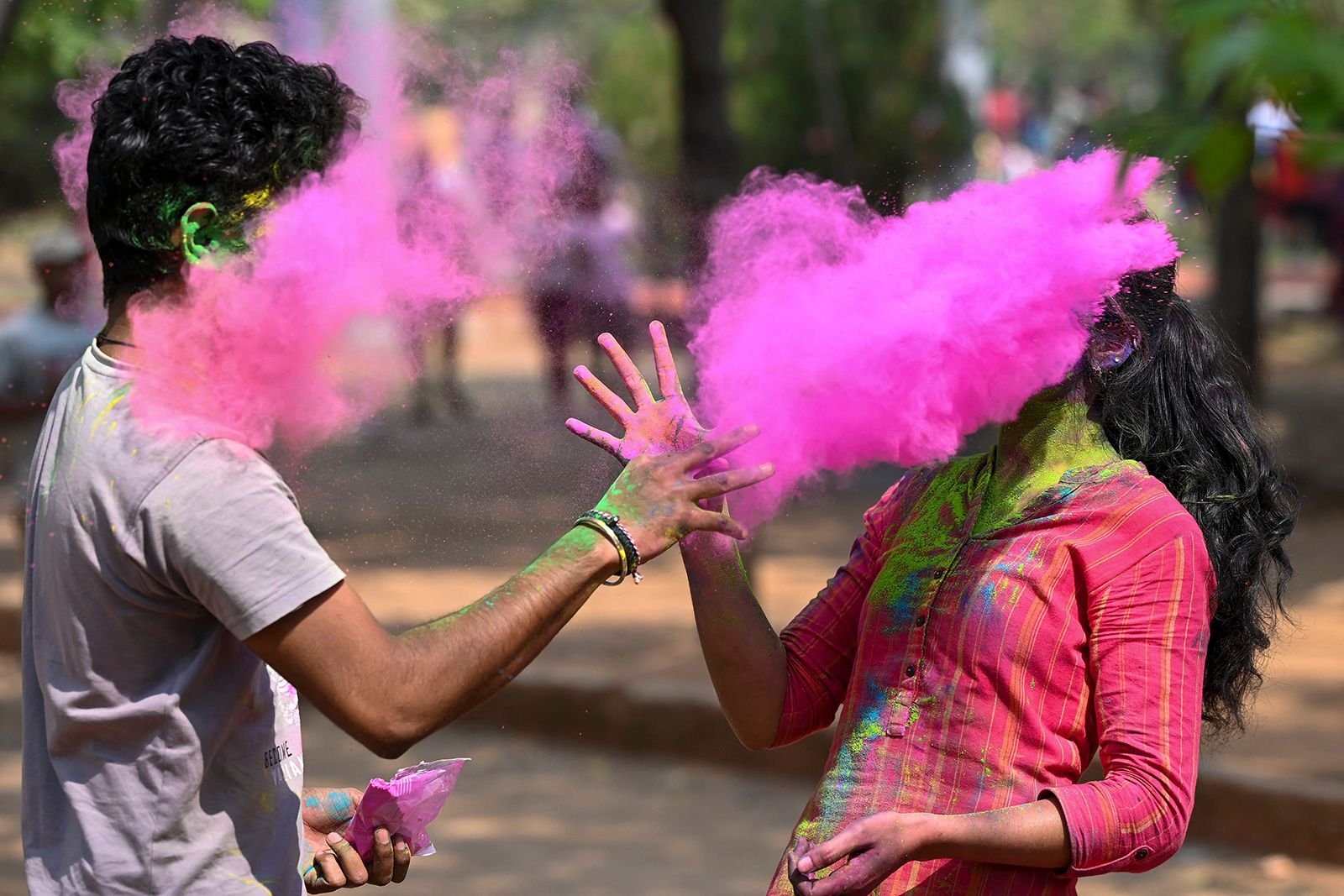 Holi-face.jpeg