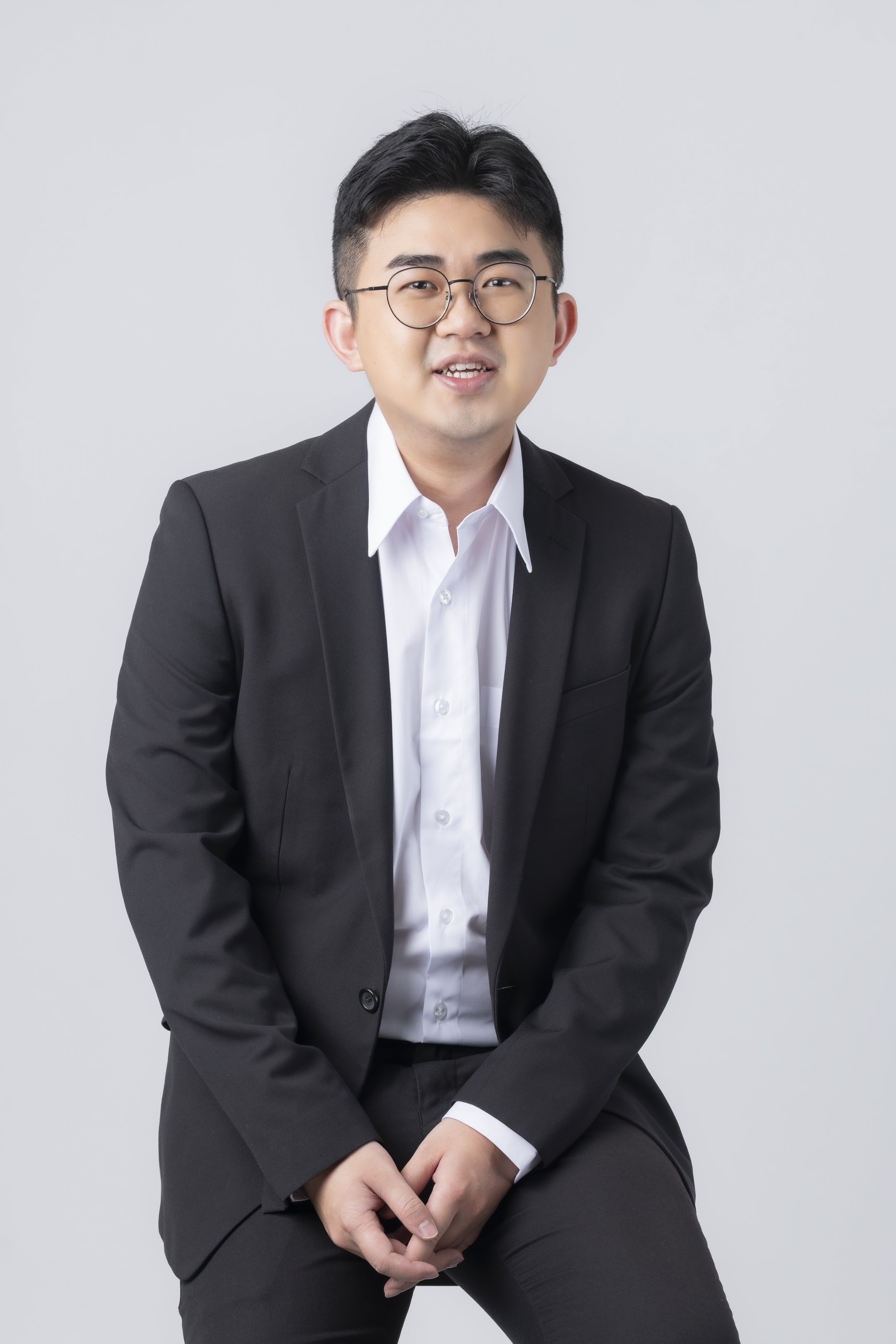 20220218_形象照_林泓璋-1.jpg