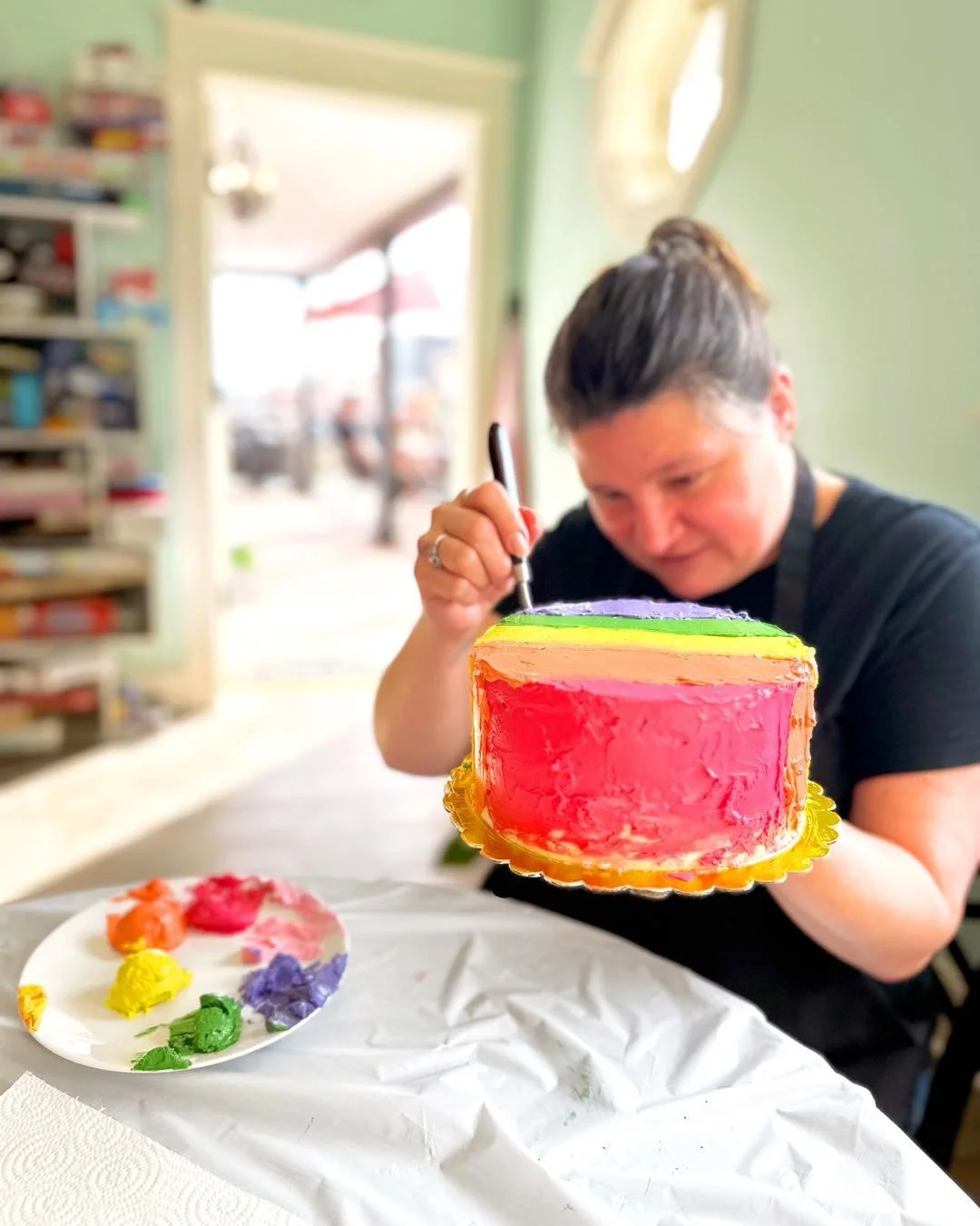 We had a fantastic time creating with you this weekend! Our Cake Painting experience showcased some wonderful creativity. What do you want to make with us next?