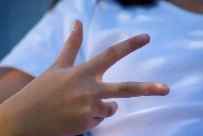 fingers counting.jpg