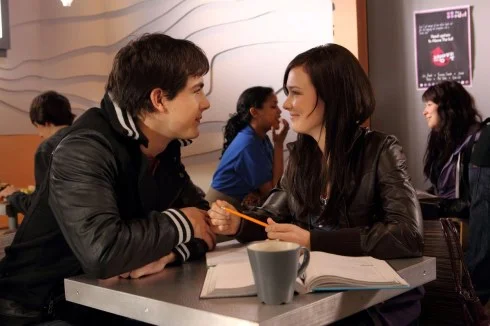 Owen-and-Anya-owen-and-anya-23985963-490-326.jpg