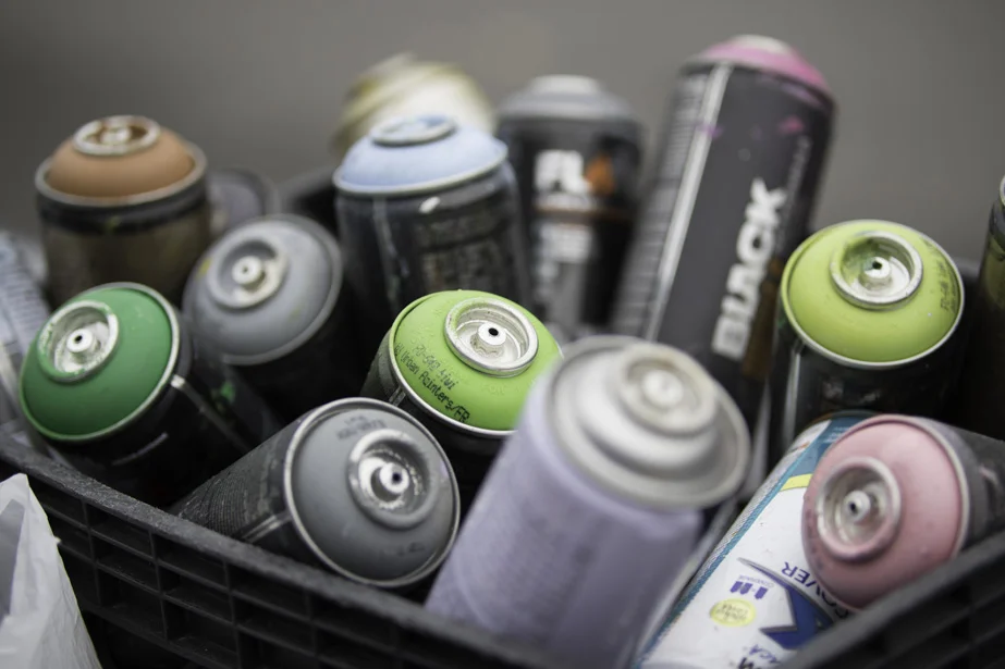 spraycans.jpg