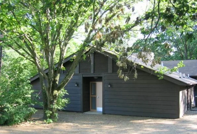 Iowa Building 2.jpg
