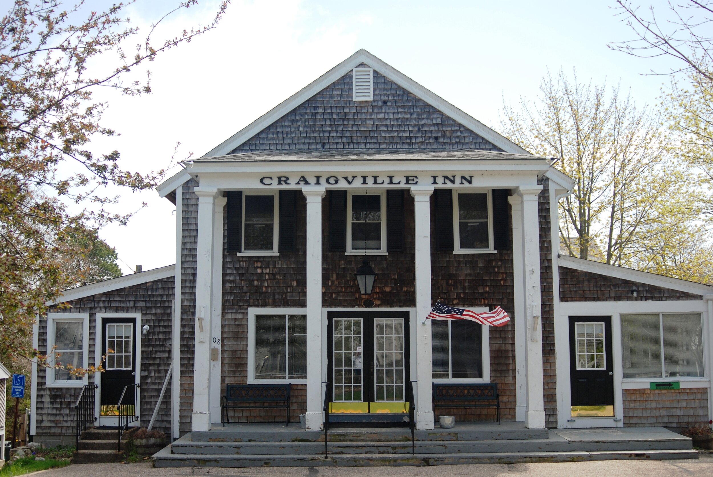 The Craigville Inn