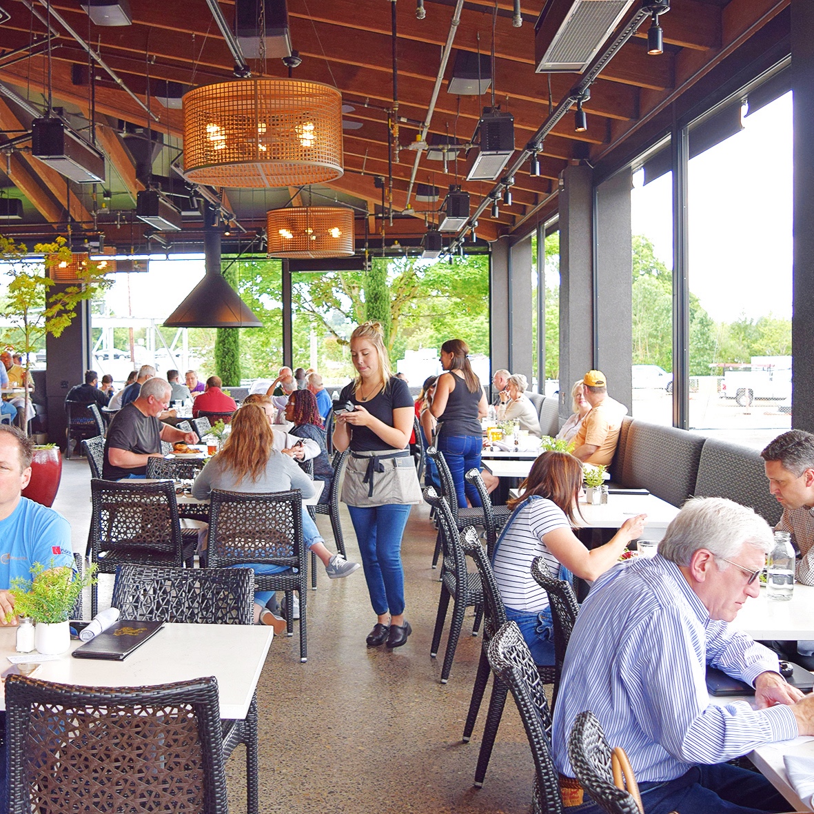 WSQR_Patio_8.jpg